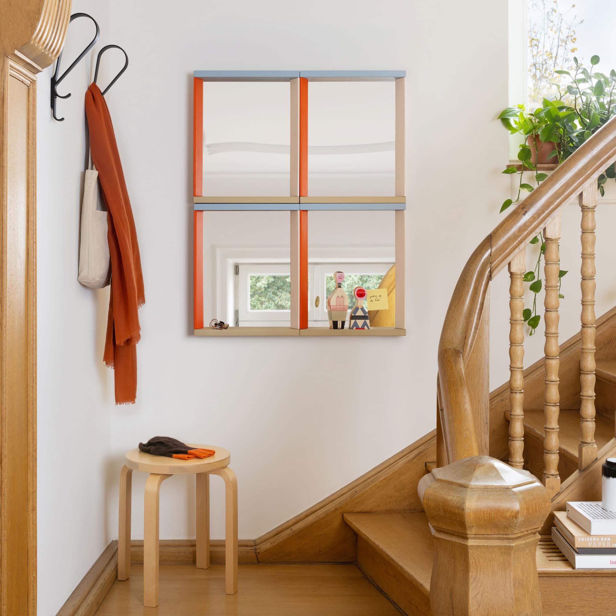 Colour Frame Mirror klein Spiegel