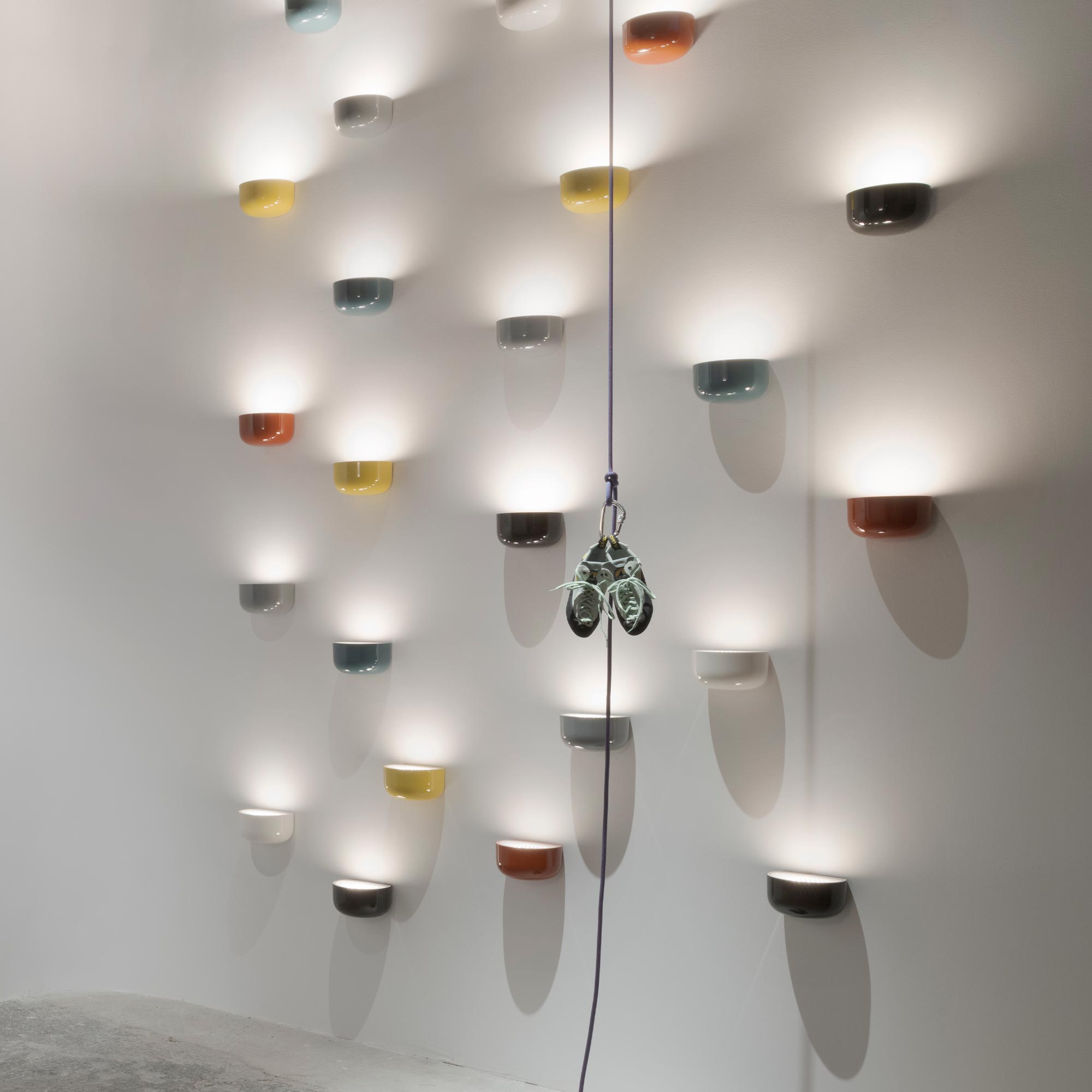 Bellhop Wall Up Wandleuchte