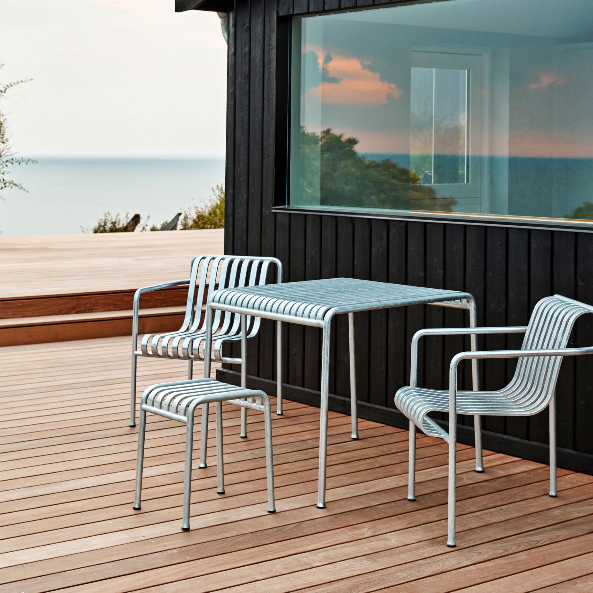 Palissade Stool Hocker