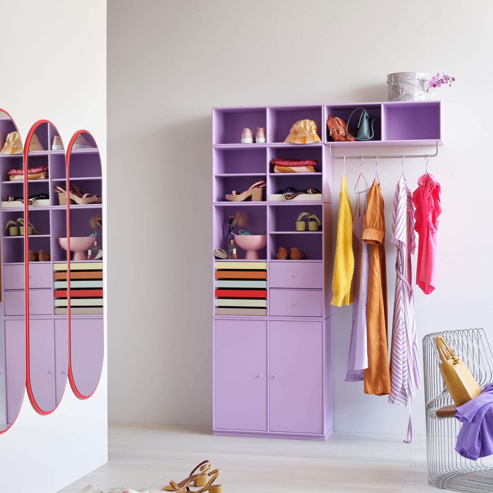 COAT Regal mit Kleiderstange