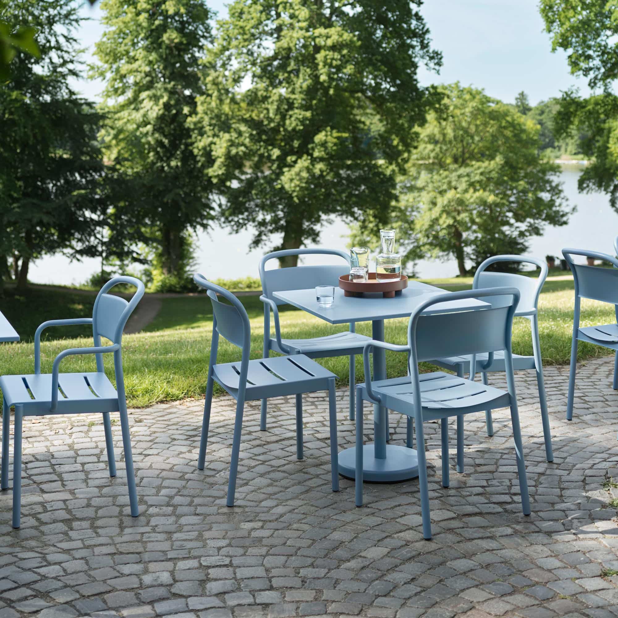 Linear Steel Armlehnstuhl