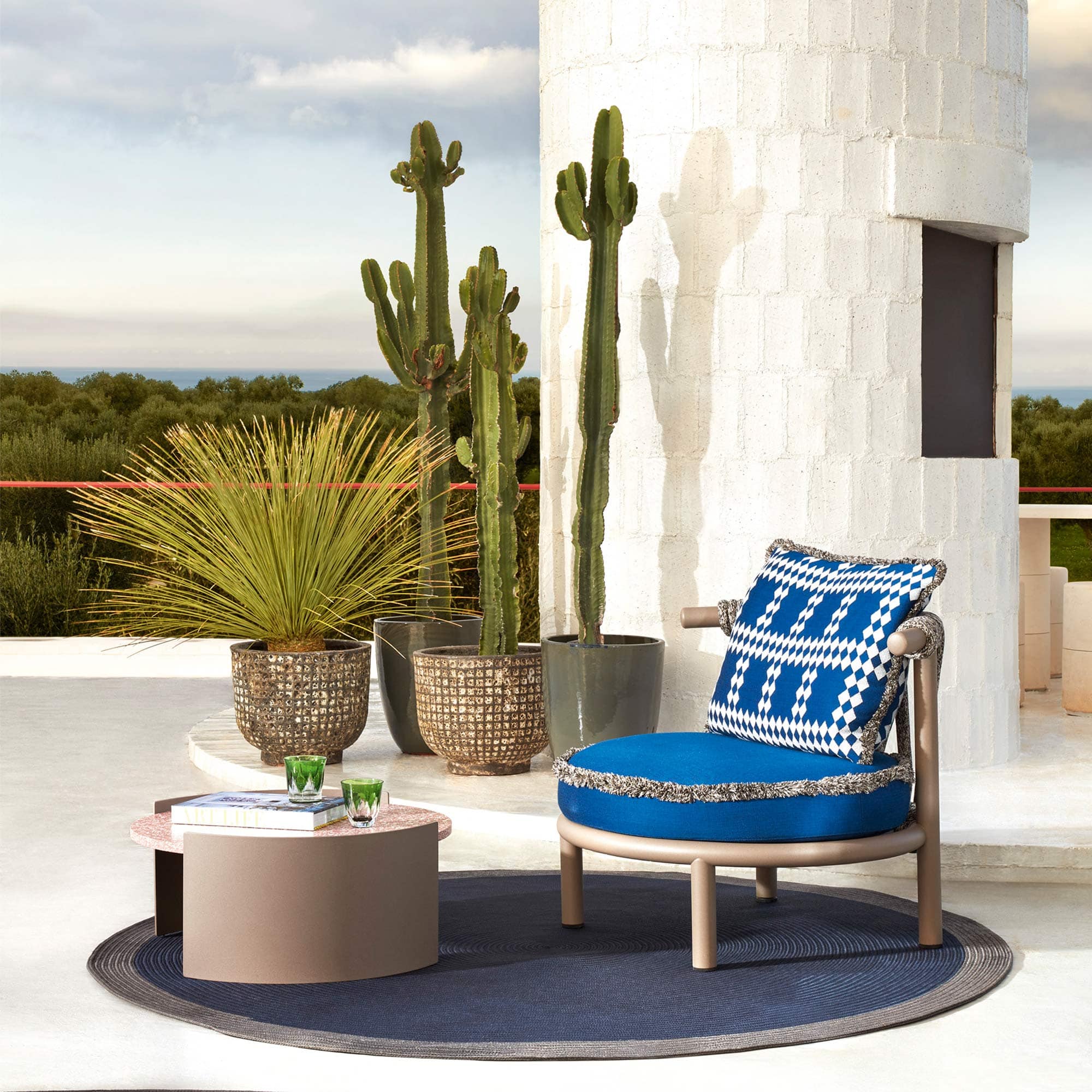 Bowy Table Beistelltisch