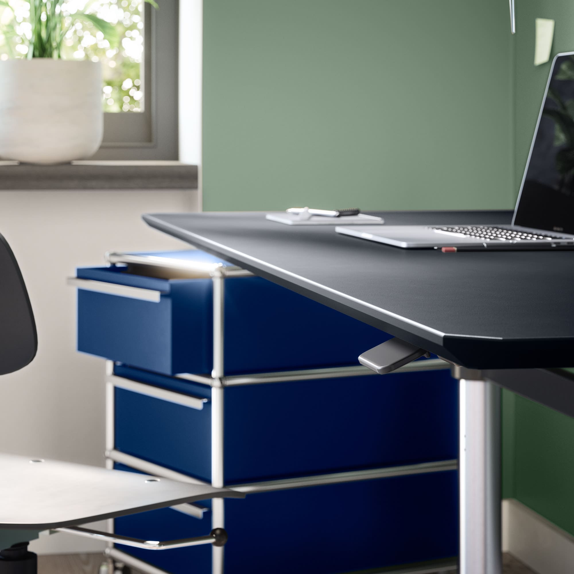 Kitos M Schreibtisch