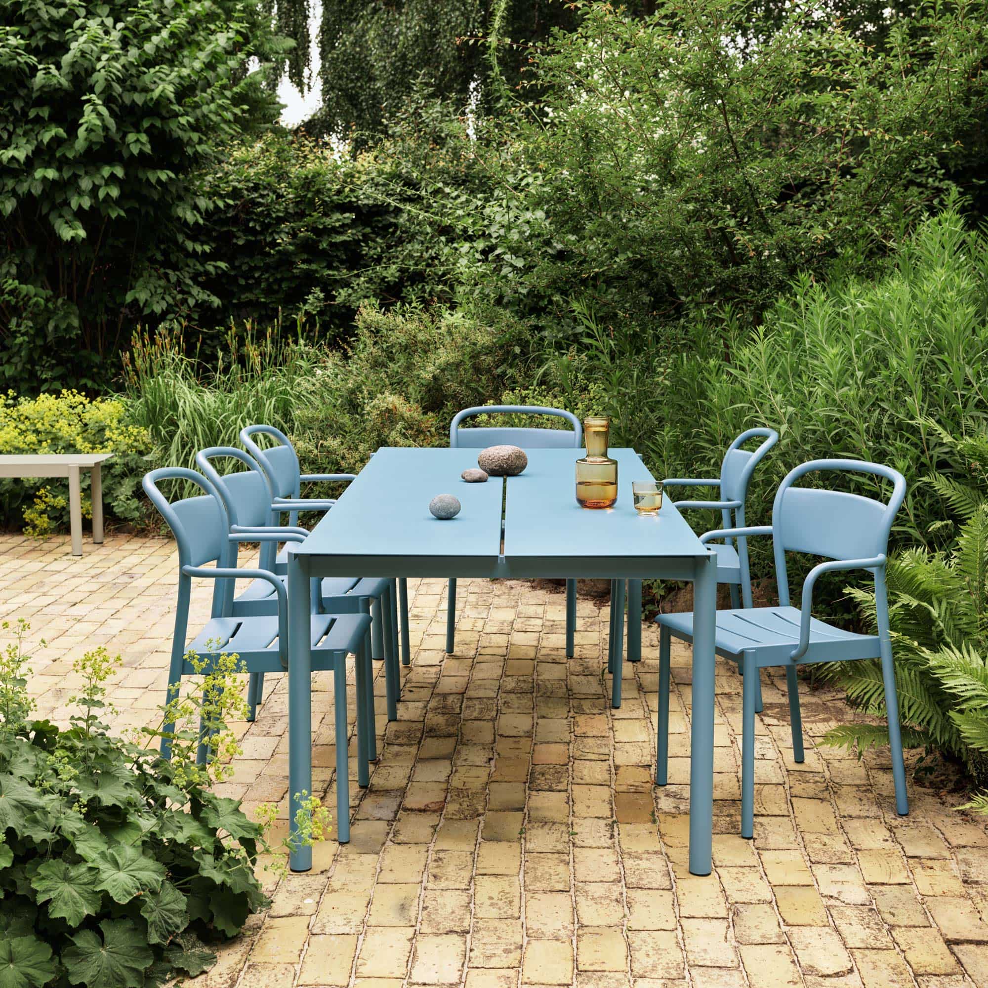 Linear Steel Armlehnstuhl