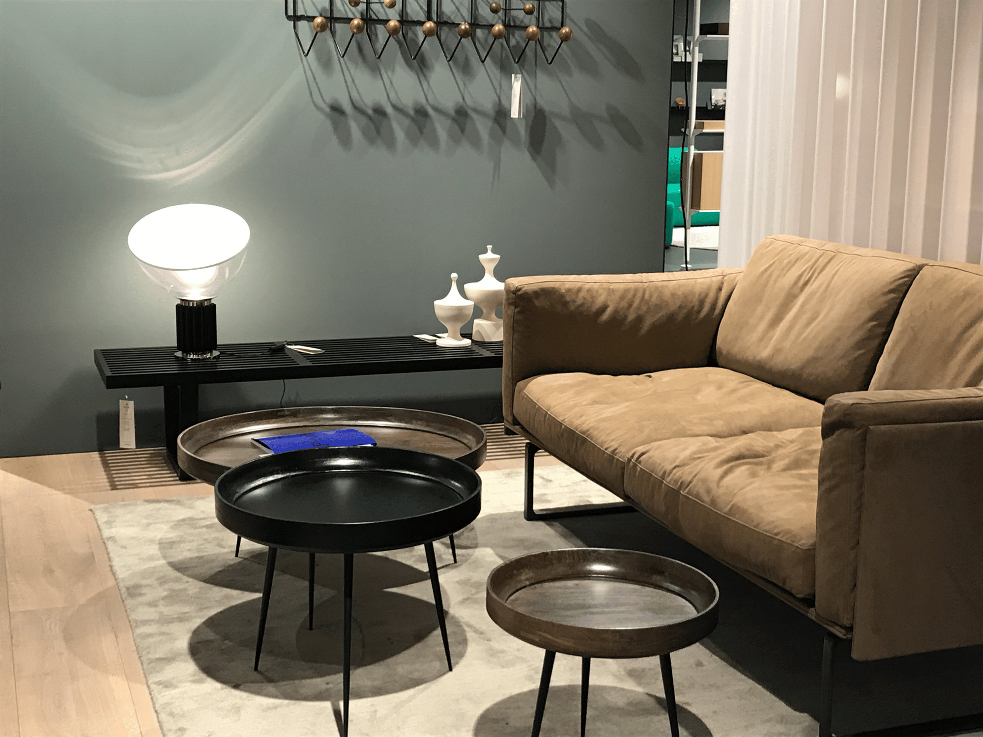 Bowl Table Medium Beistelltisch