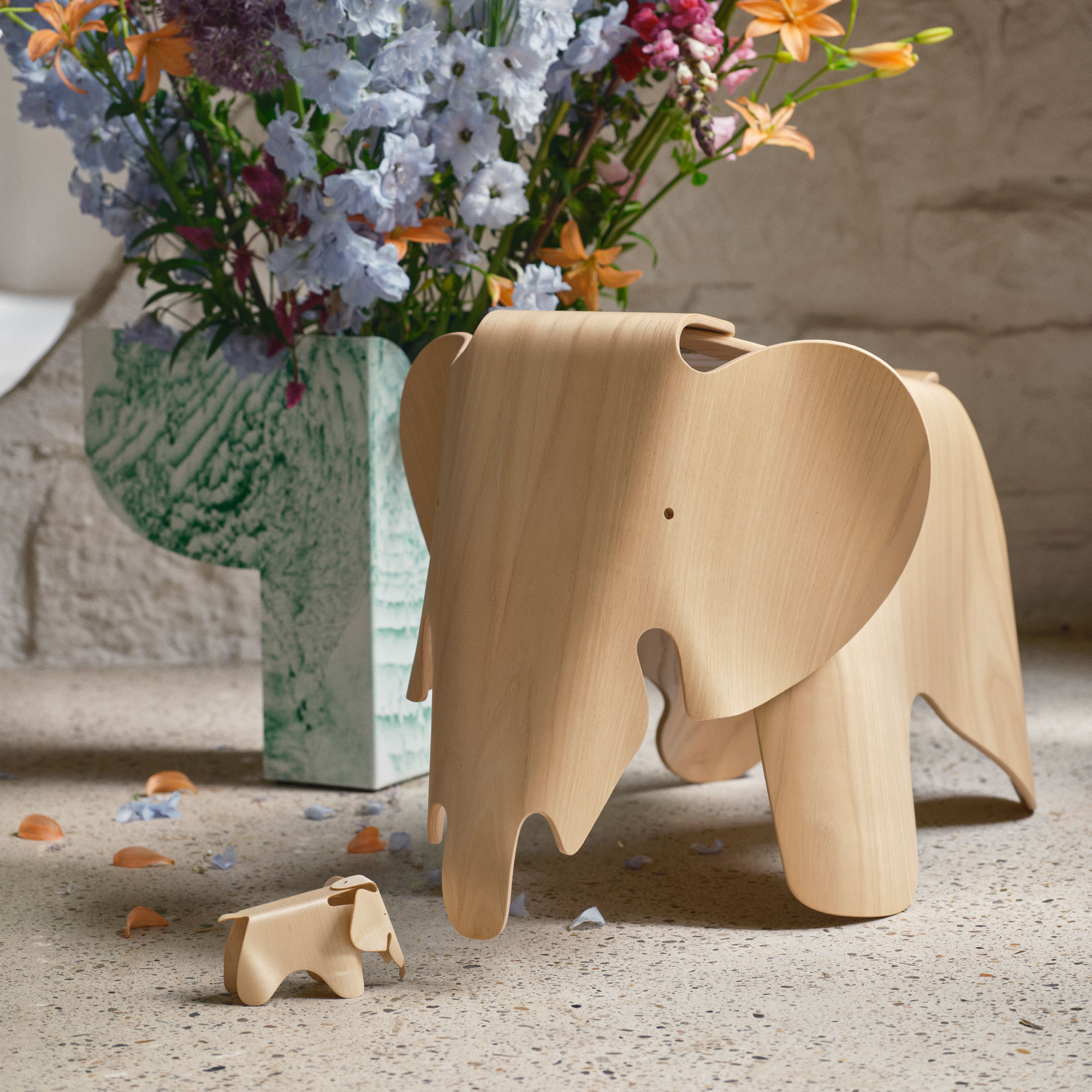 Eames Elephant plywood