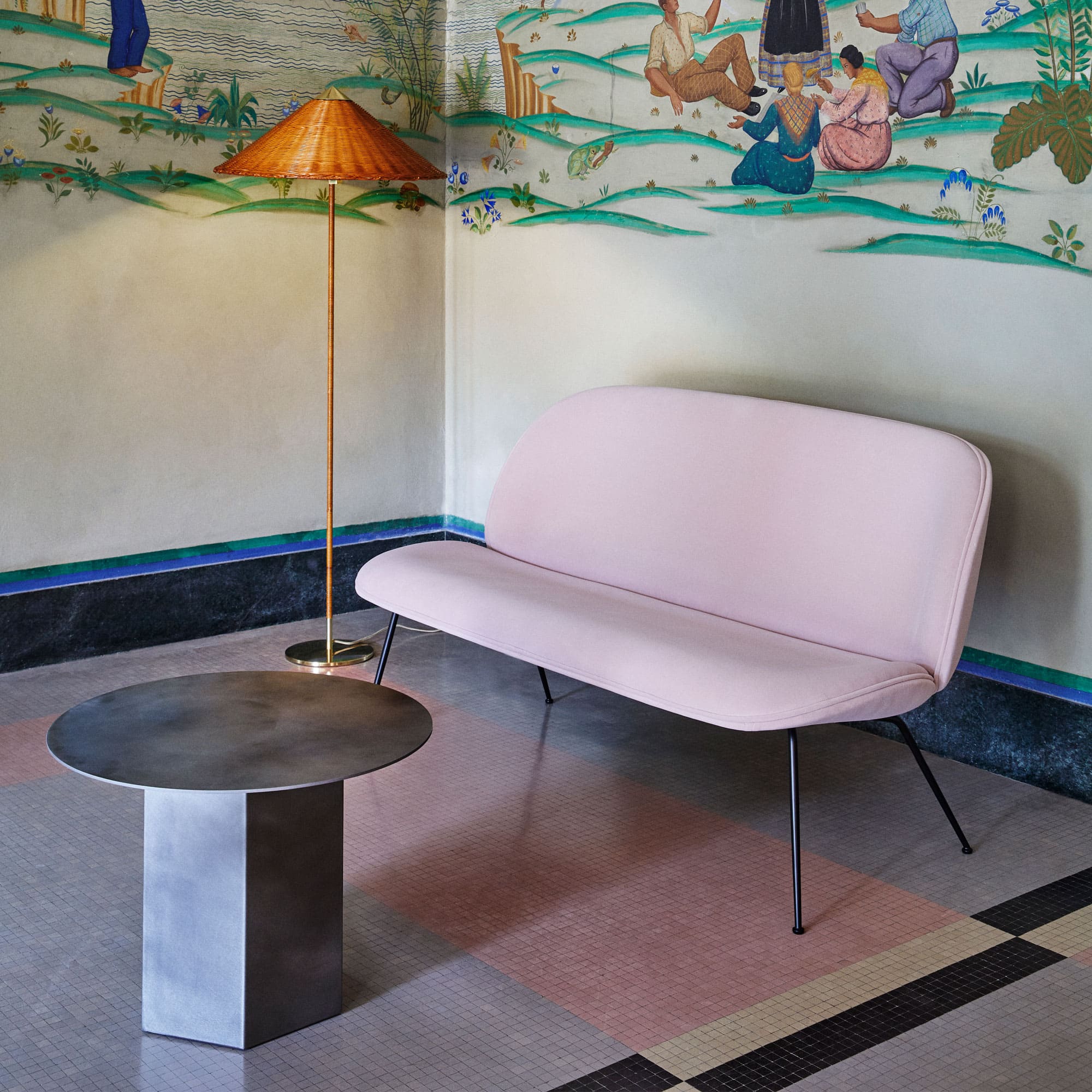 Epic Coffee Table Metal Beistelltisch