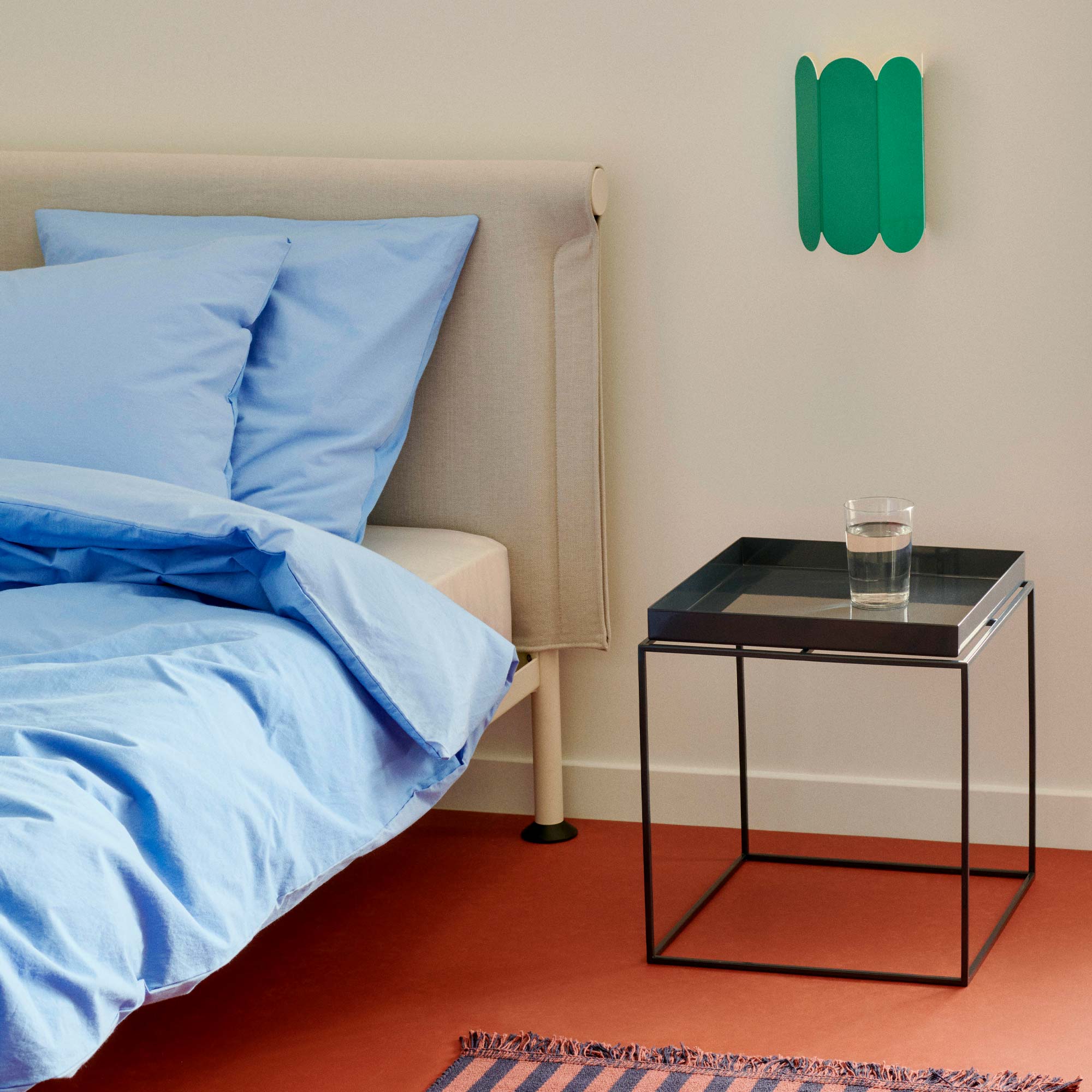 Tray Table Beistelltisch