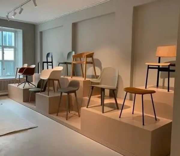 ein-auswahl-an-muuto-stuehlen-in-deren-showroom-neue-perspektiven-aus-daenemark_84182_63194_600x600