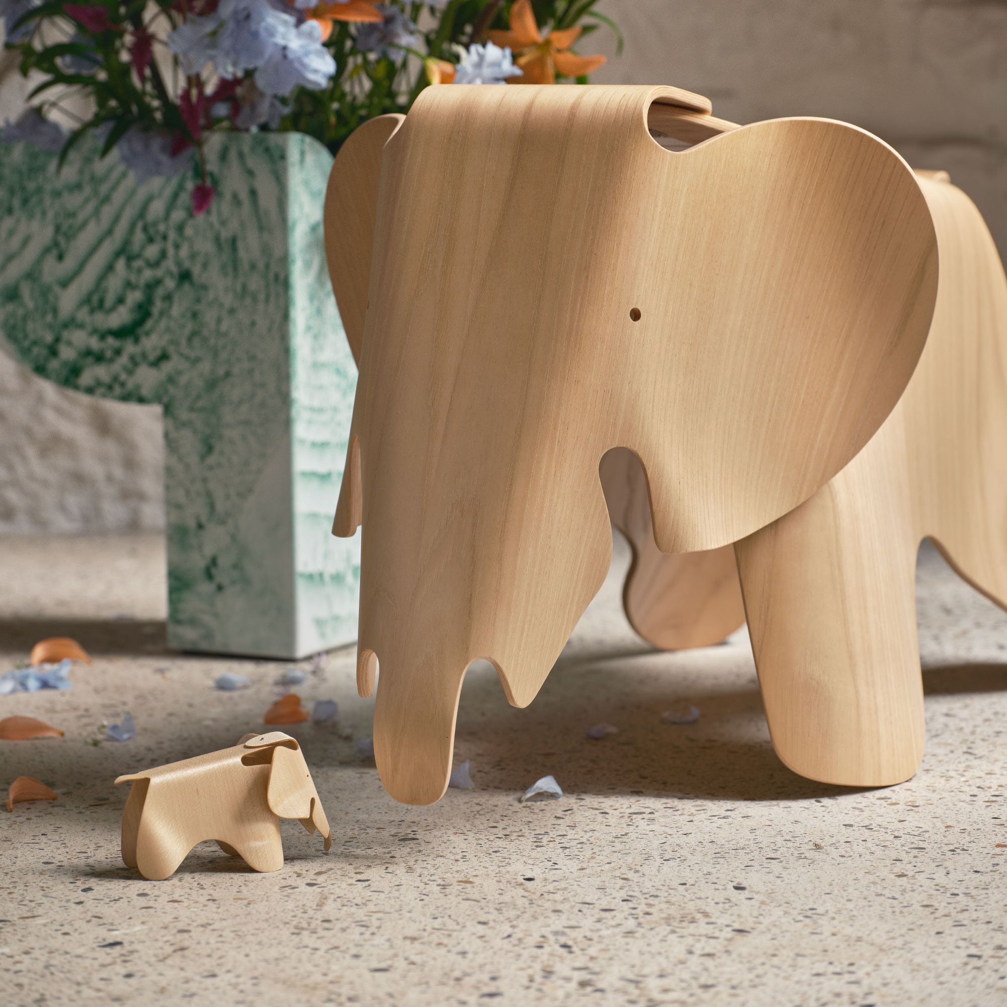 Eames Elephant plywood