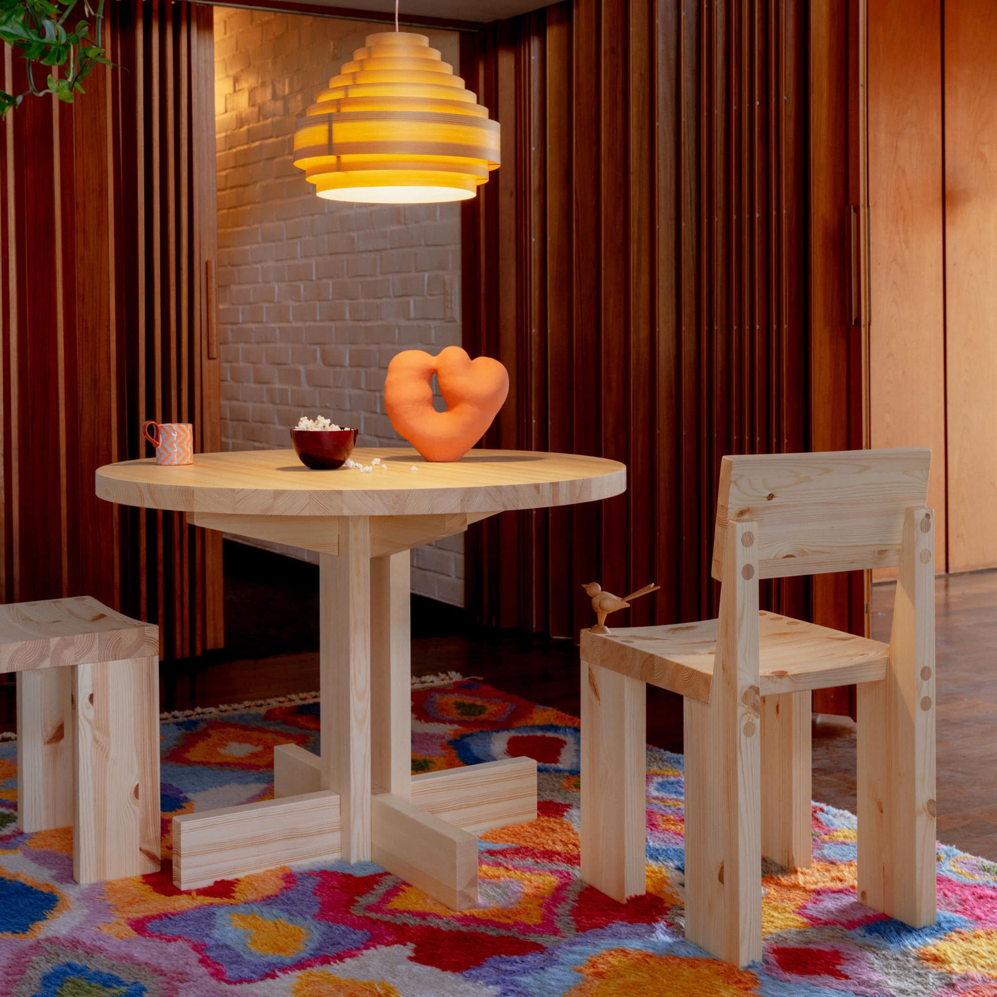 001 Dining Table Round Tisch