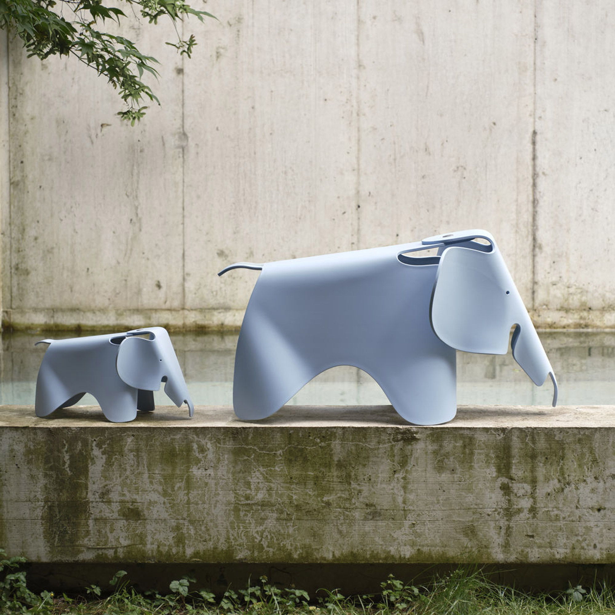 Eames Elephant RE groß