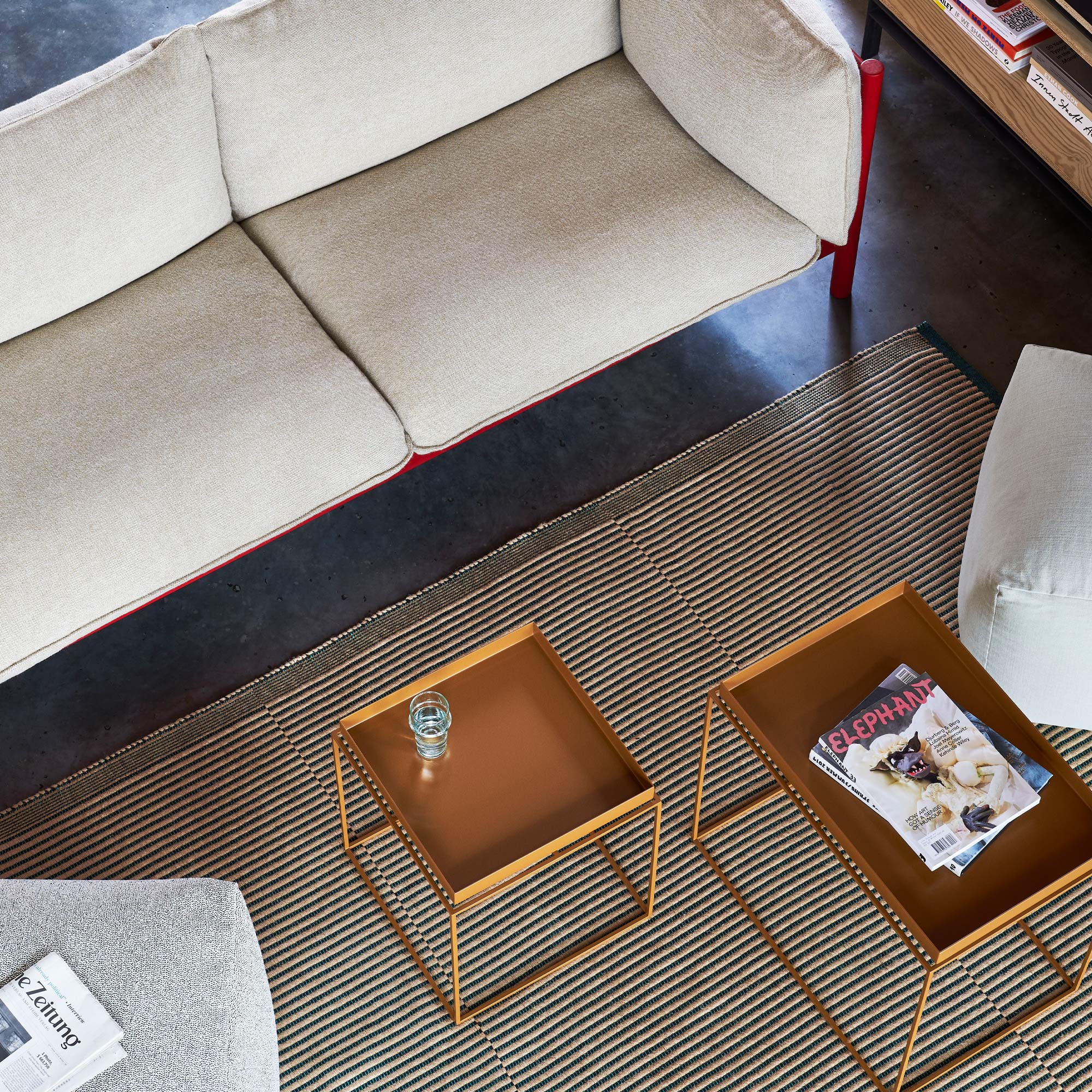 Tray Table Beistelltisch