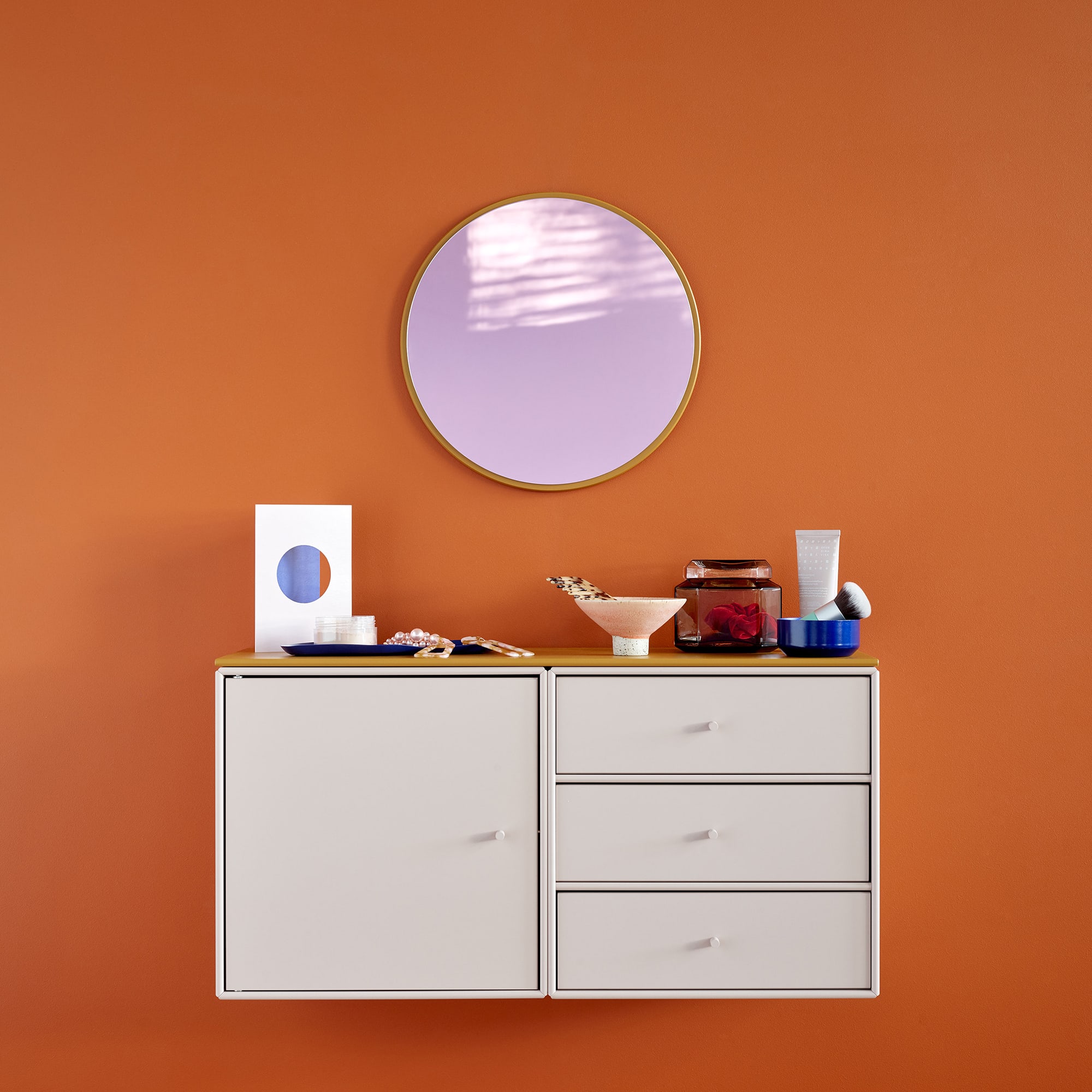 Mini 1007 Wandregal mit drei Schubladen