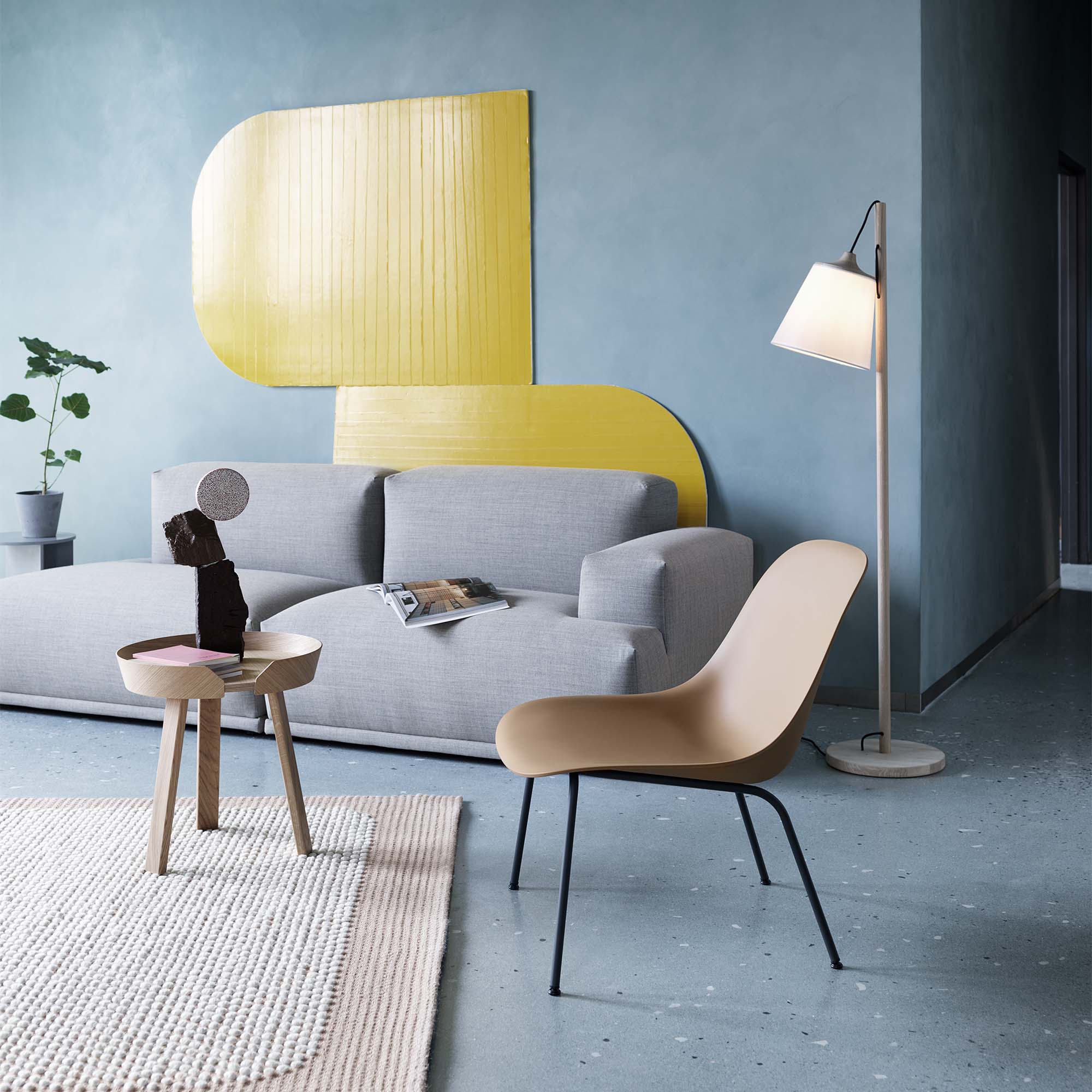 Around Small Beistelltisch