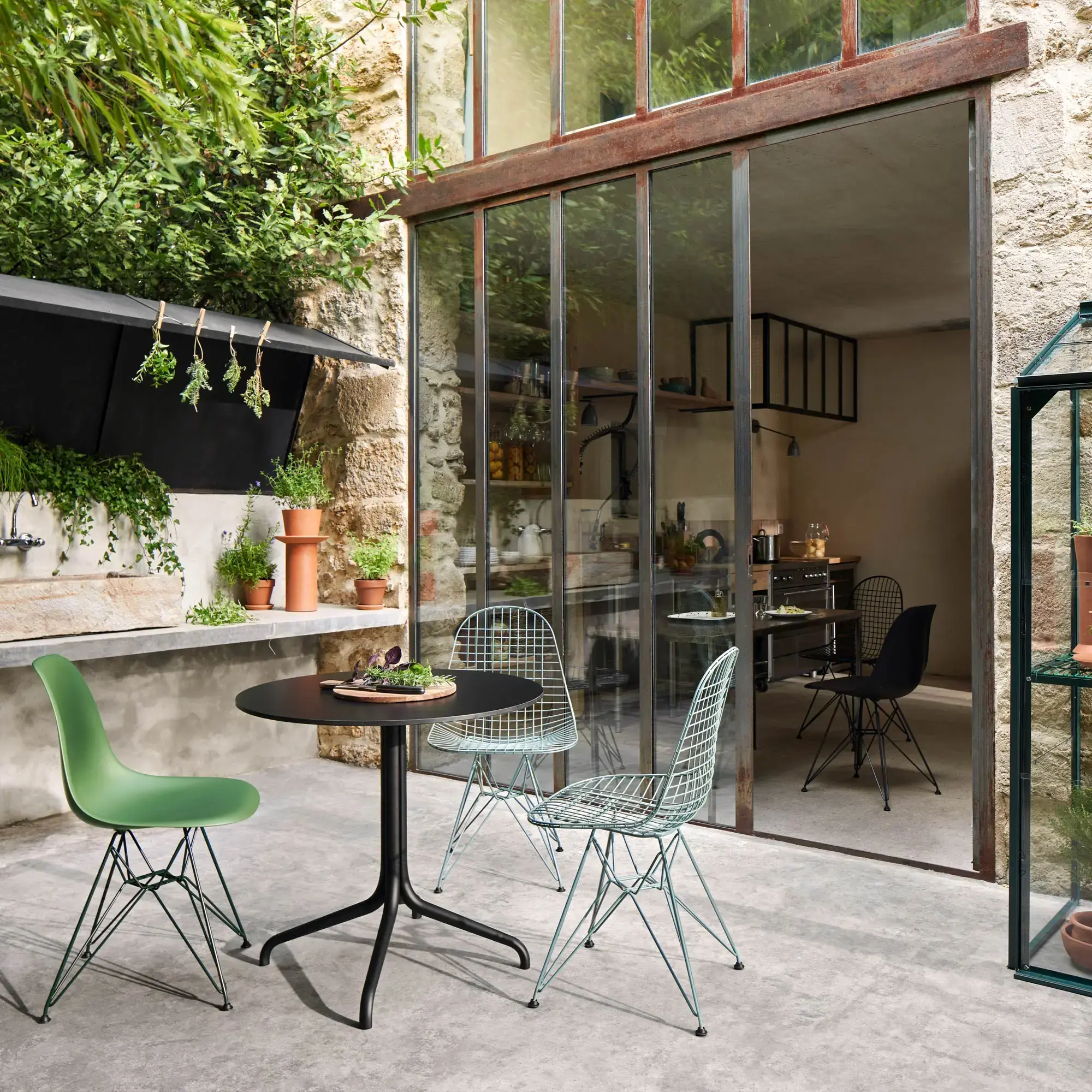 Wire Chair DKR Colours