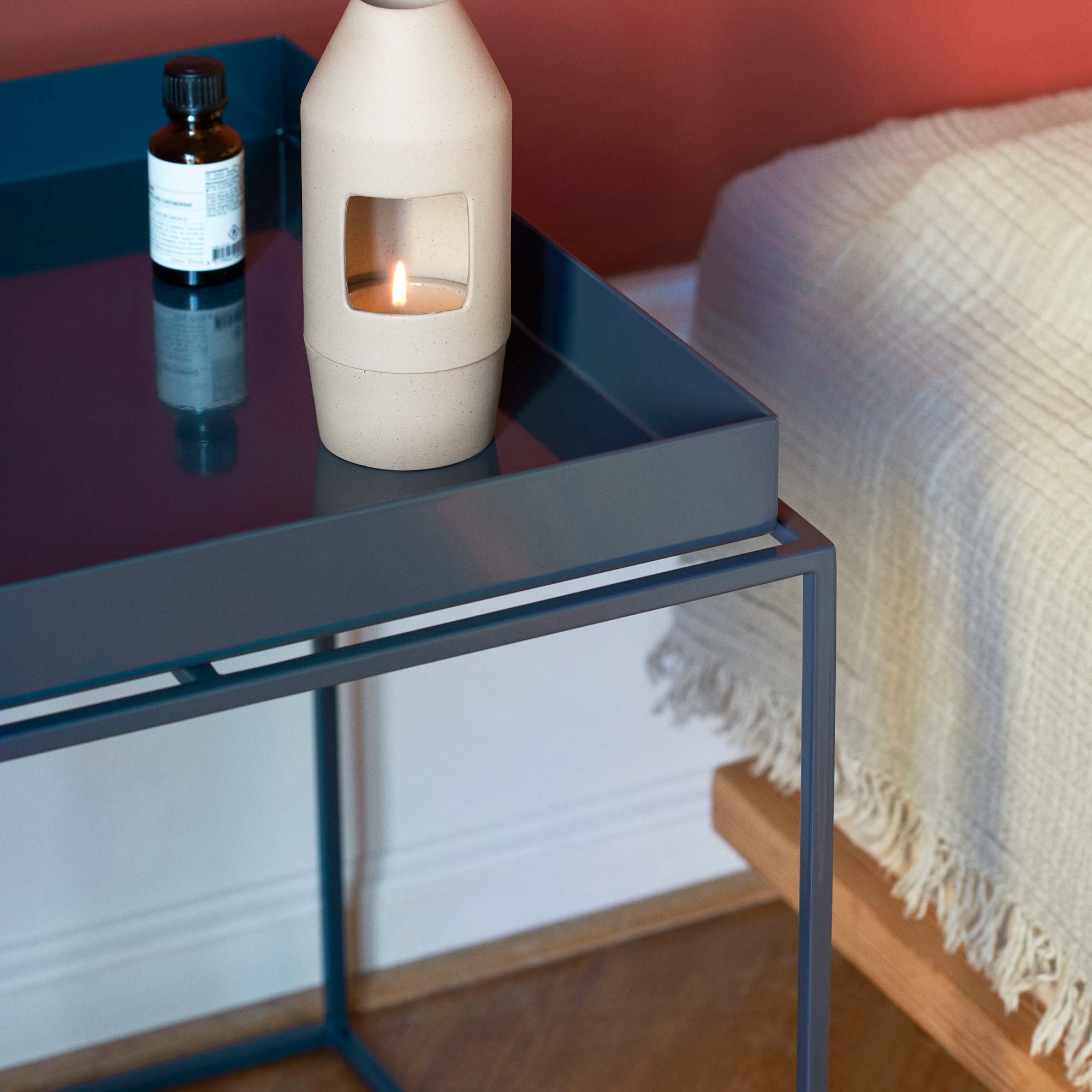 Tray Table Beistelltisch