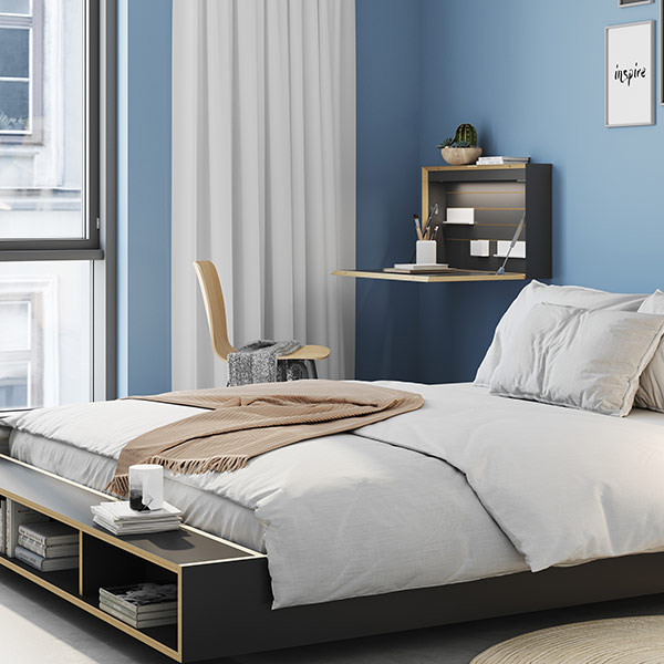 12_maude-11_flatbox-54_modularpluskommode-74-raumansicht,-fokus-bett