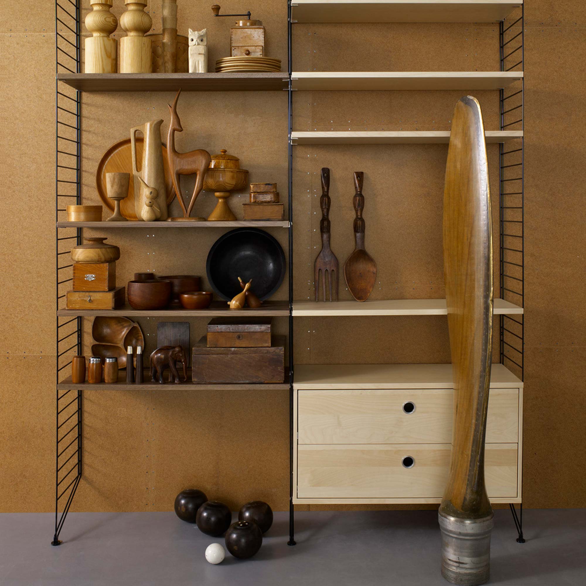 Schrankelement mit zwei Schubladen