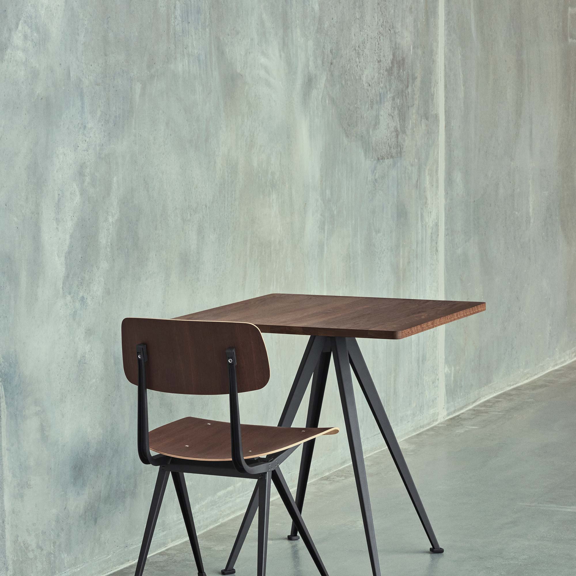 Pyramid 21 Café Table Tisch quadratisch
