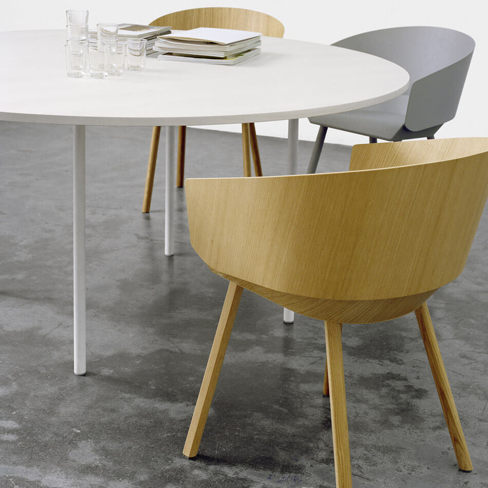 CH04 Houdini Armlehnstuhl