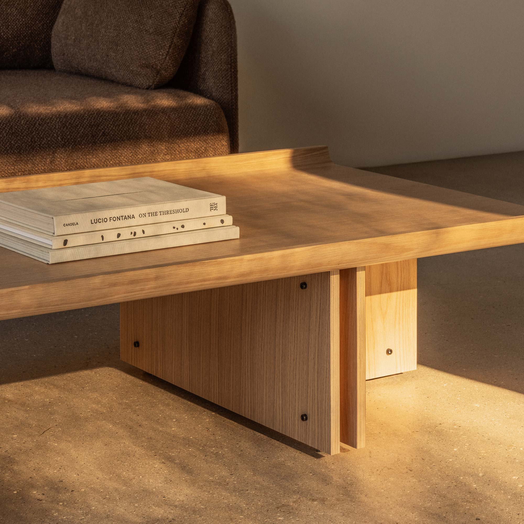 Conrad Lounge Table Beistelltisch