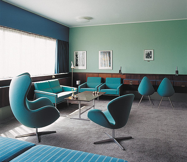 1958-SAS-Royal-Hotel--Egg-Swan-and-Drop-by-Arne-Jacobsen_Preview