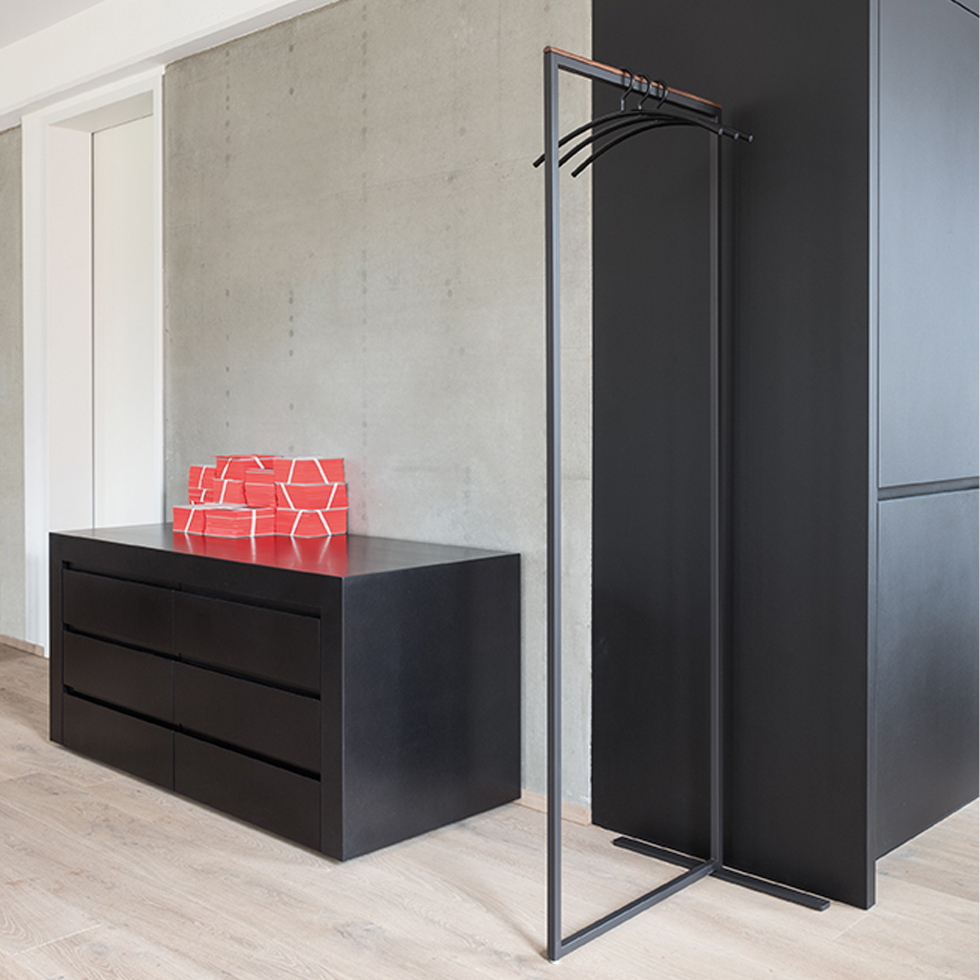 Skid Garderobenständer