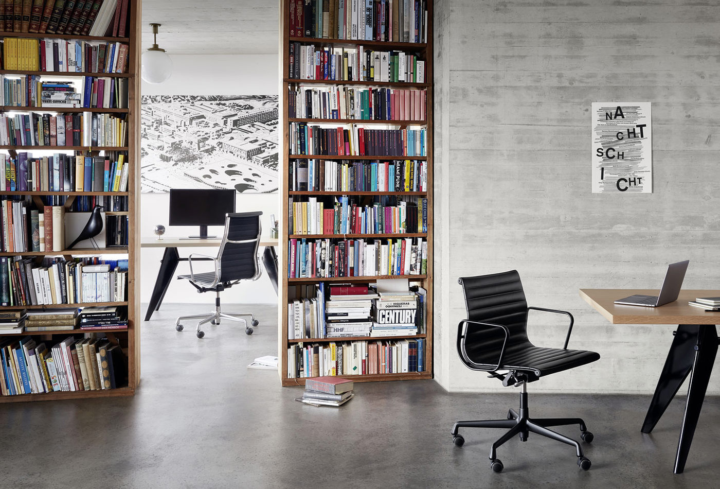 Der Aluminium-Chair-EA-118 & der Aluminium-Chair-EA-119 im Homeoffice