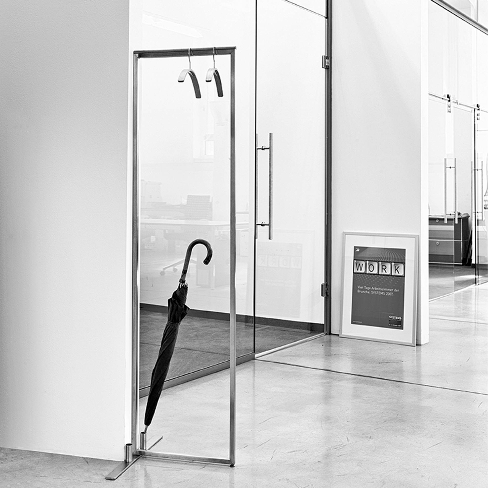 Skid Garderobenständer