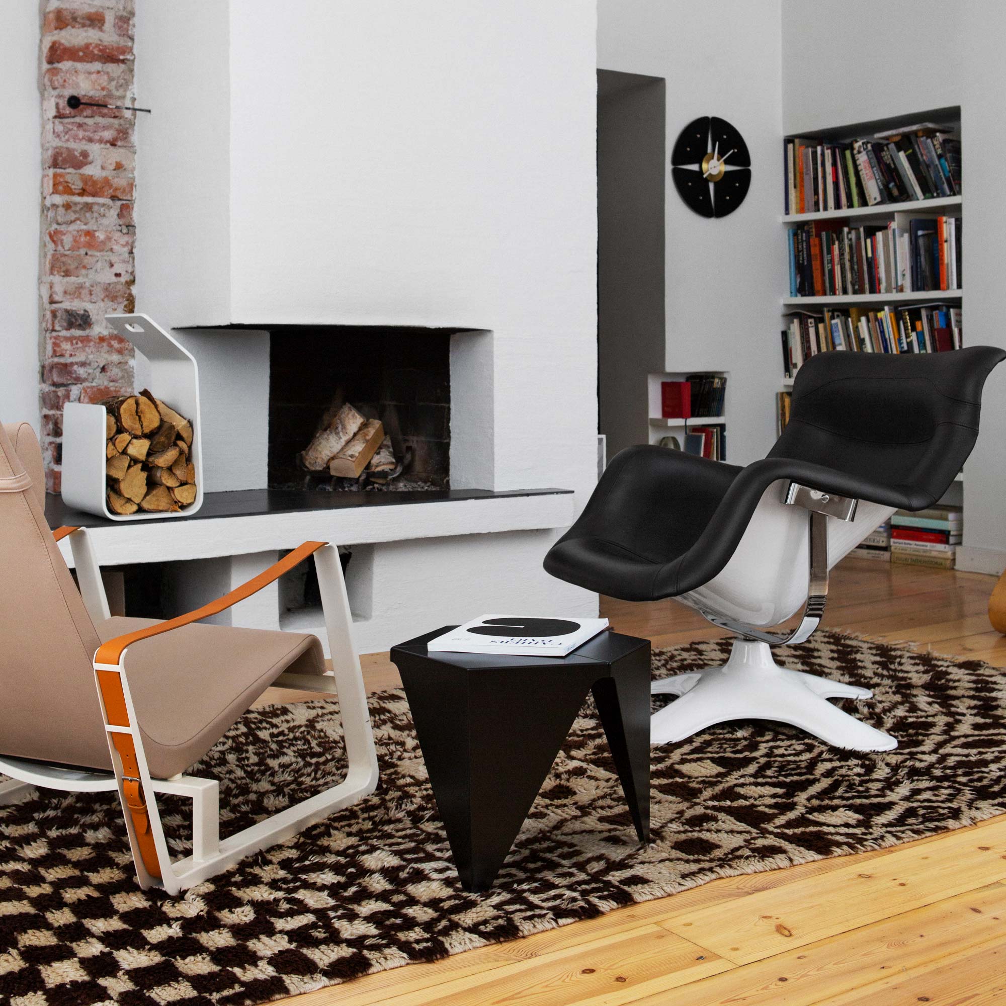 Karuselli Lounge Chair & Ottoman