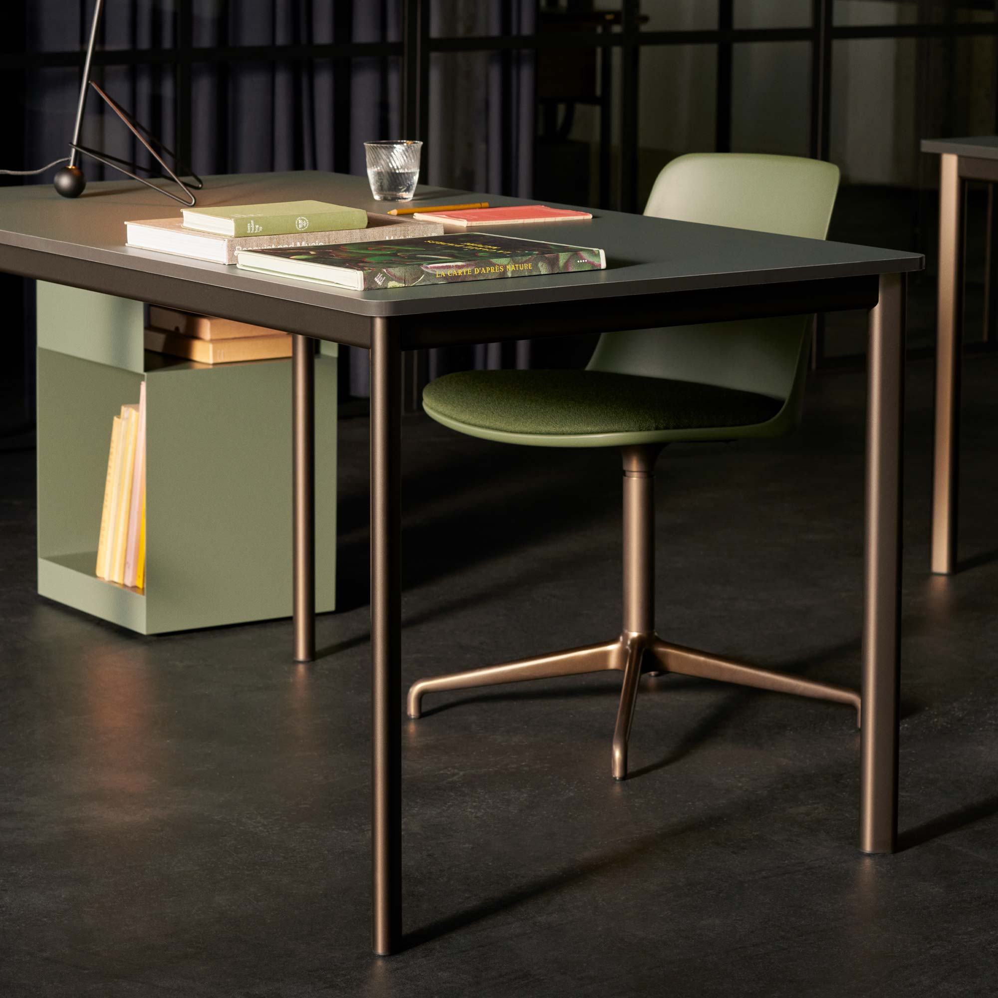 Drip HW58 Tisch
