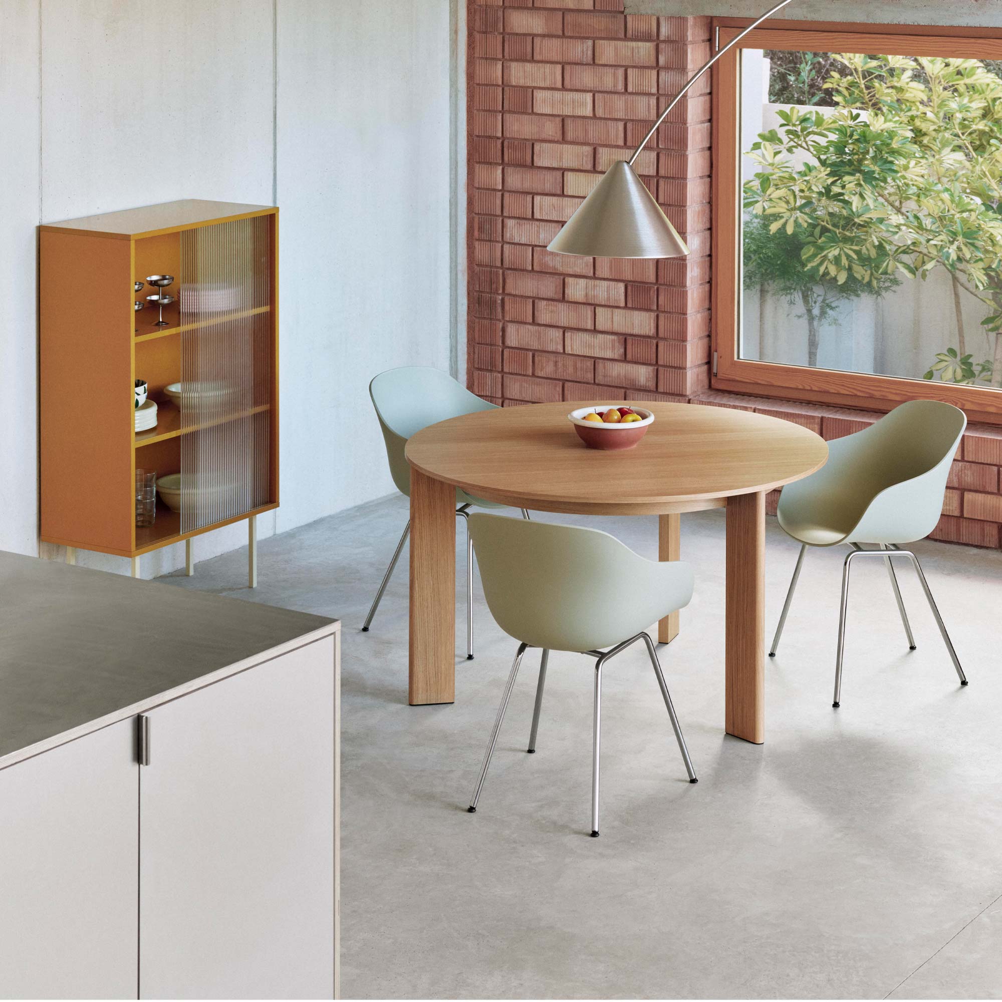 Chisel 20 Table Tisch rund