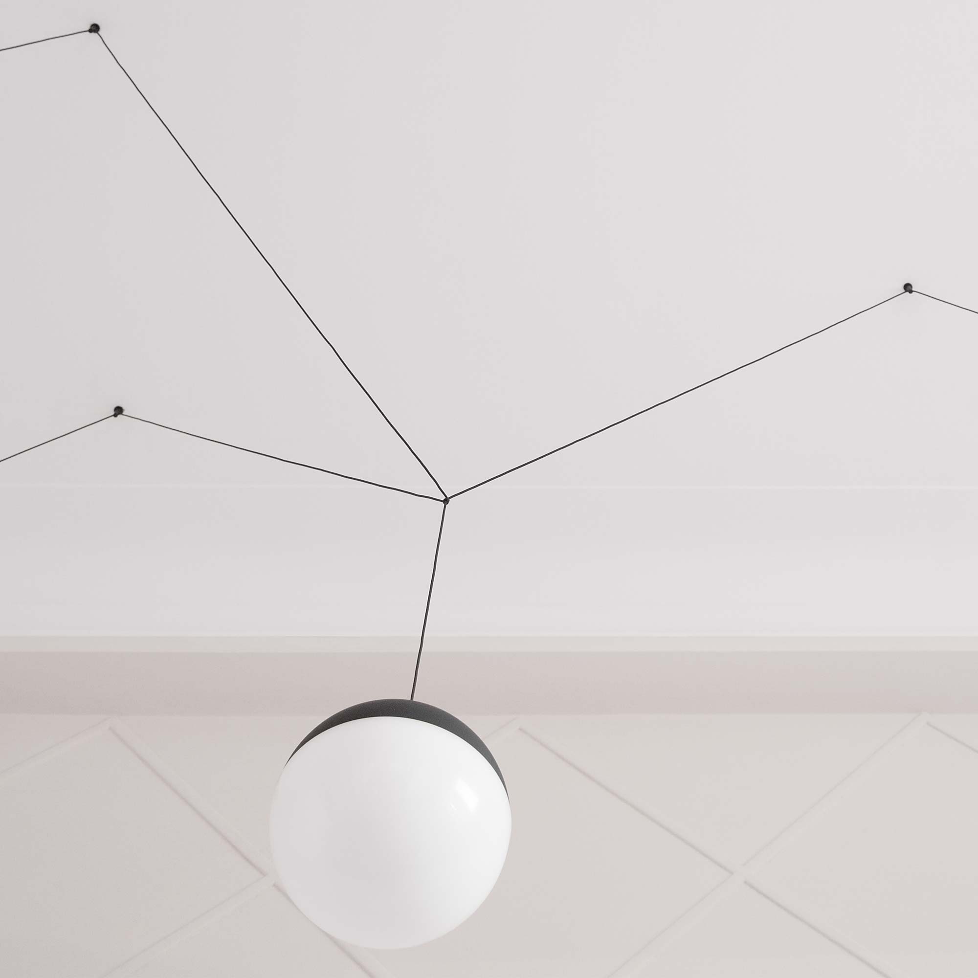 String Light Sphere Pendelleuchte