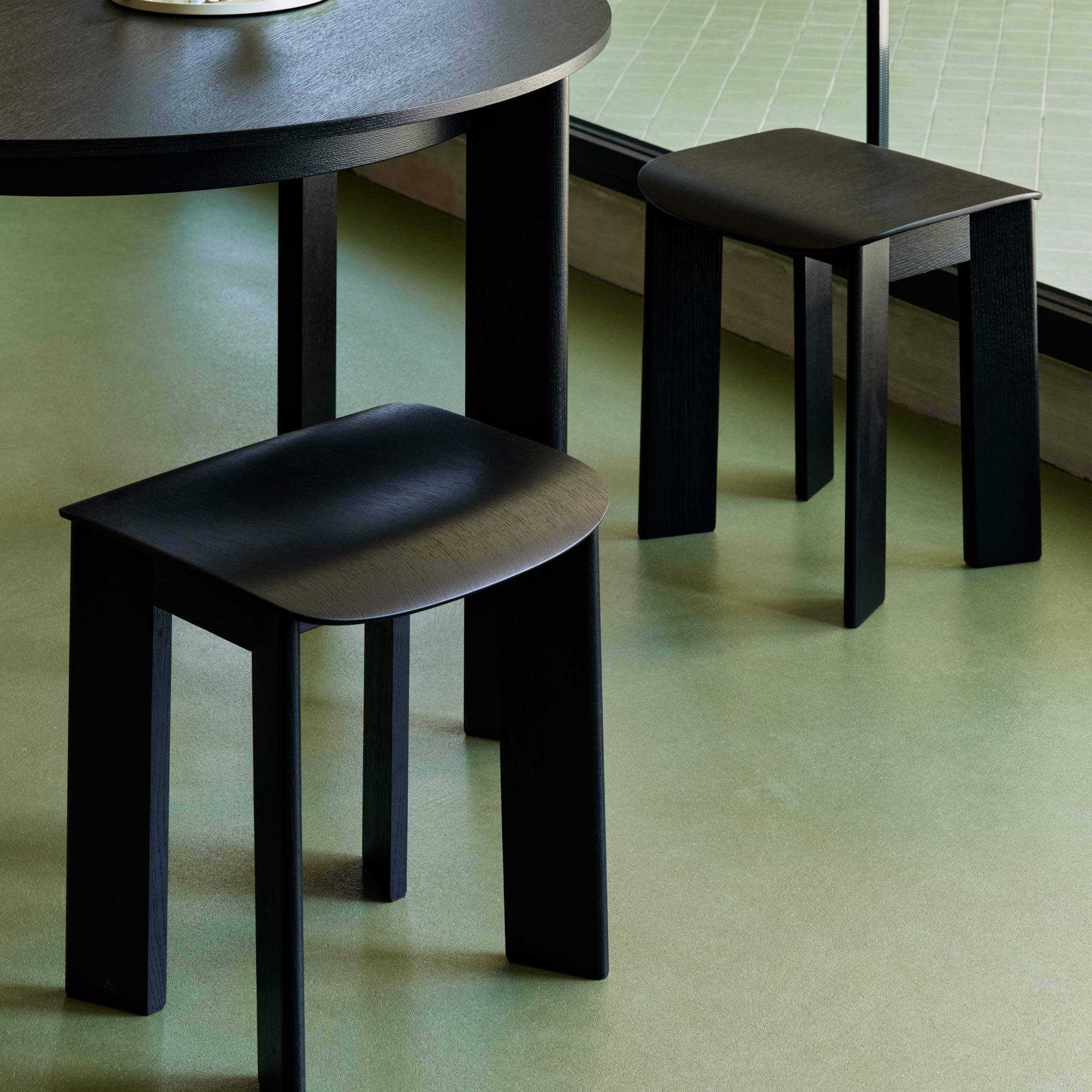 Chisel 10 Stool Hocker