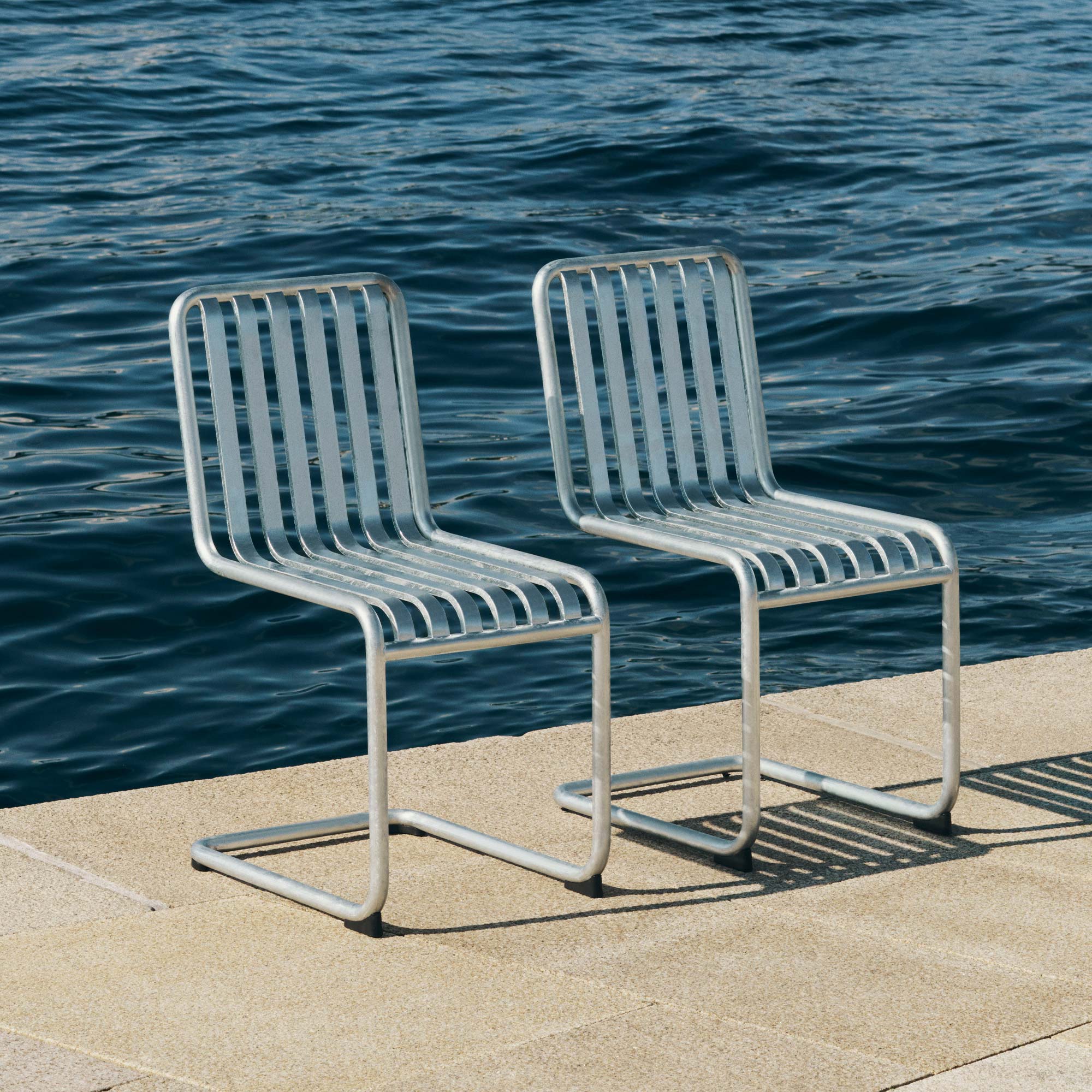 Palissade Cantilever Chair Stuhl