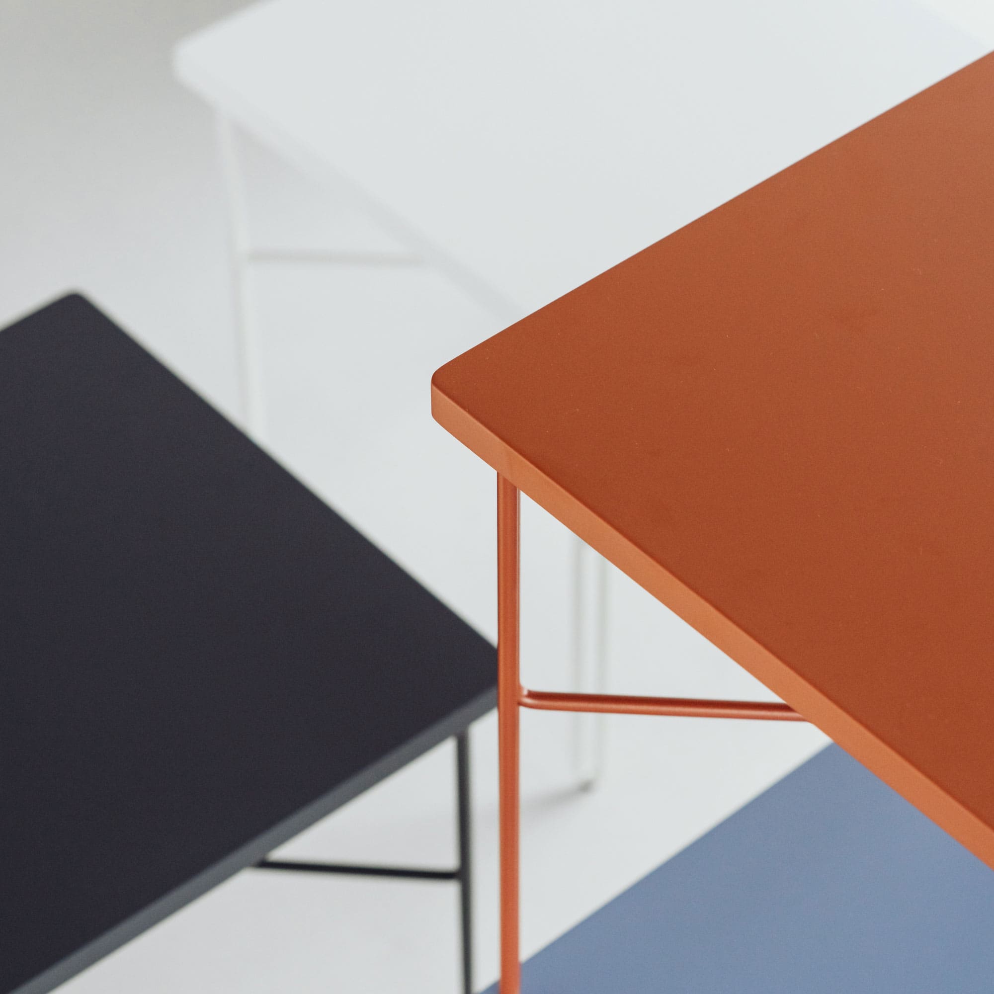 INLINE Side Table Beistelltisch lang