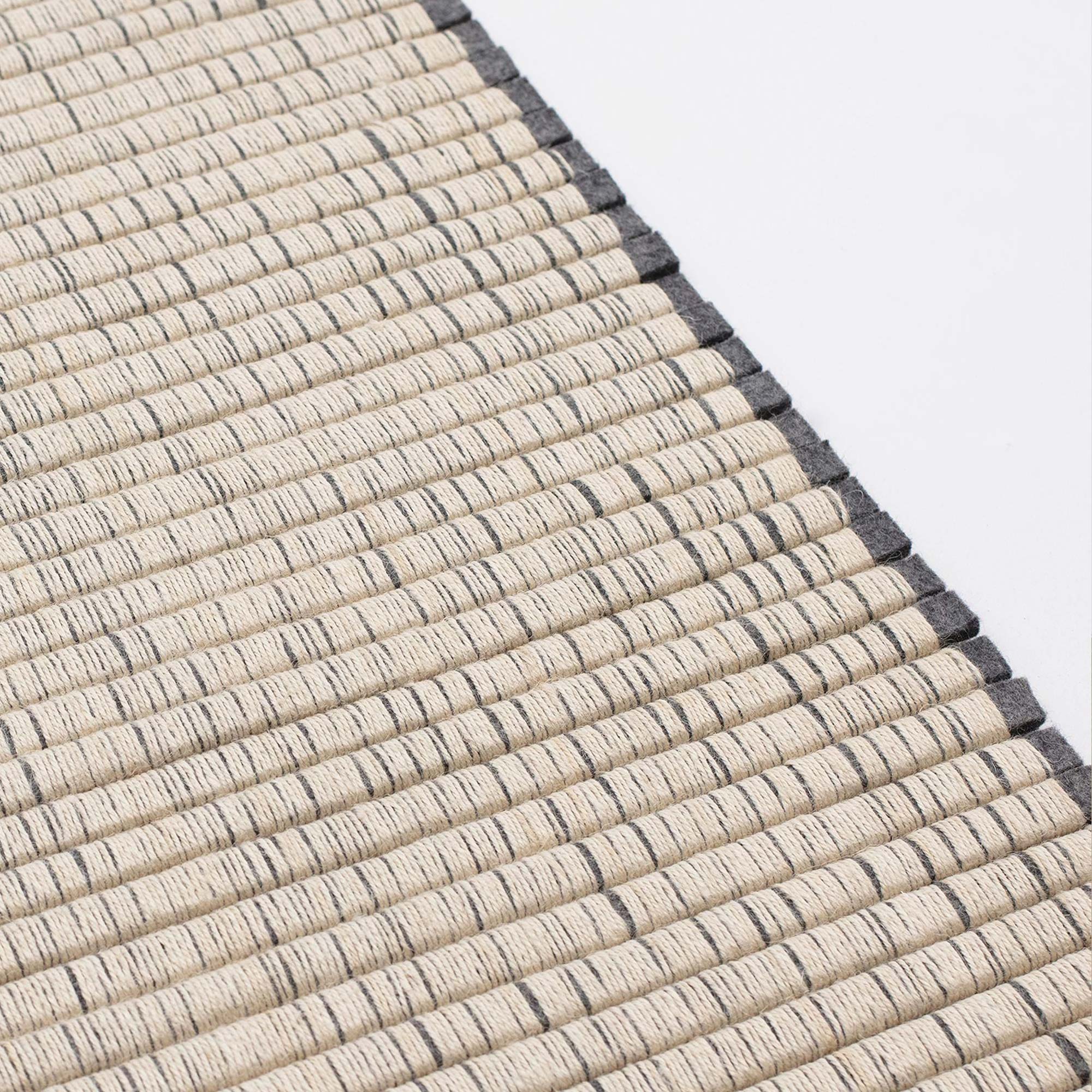 Omote Medium Teppich