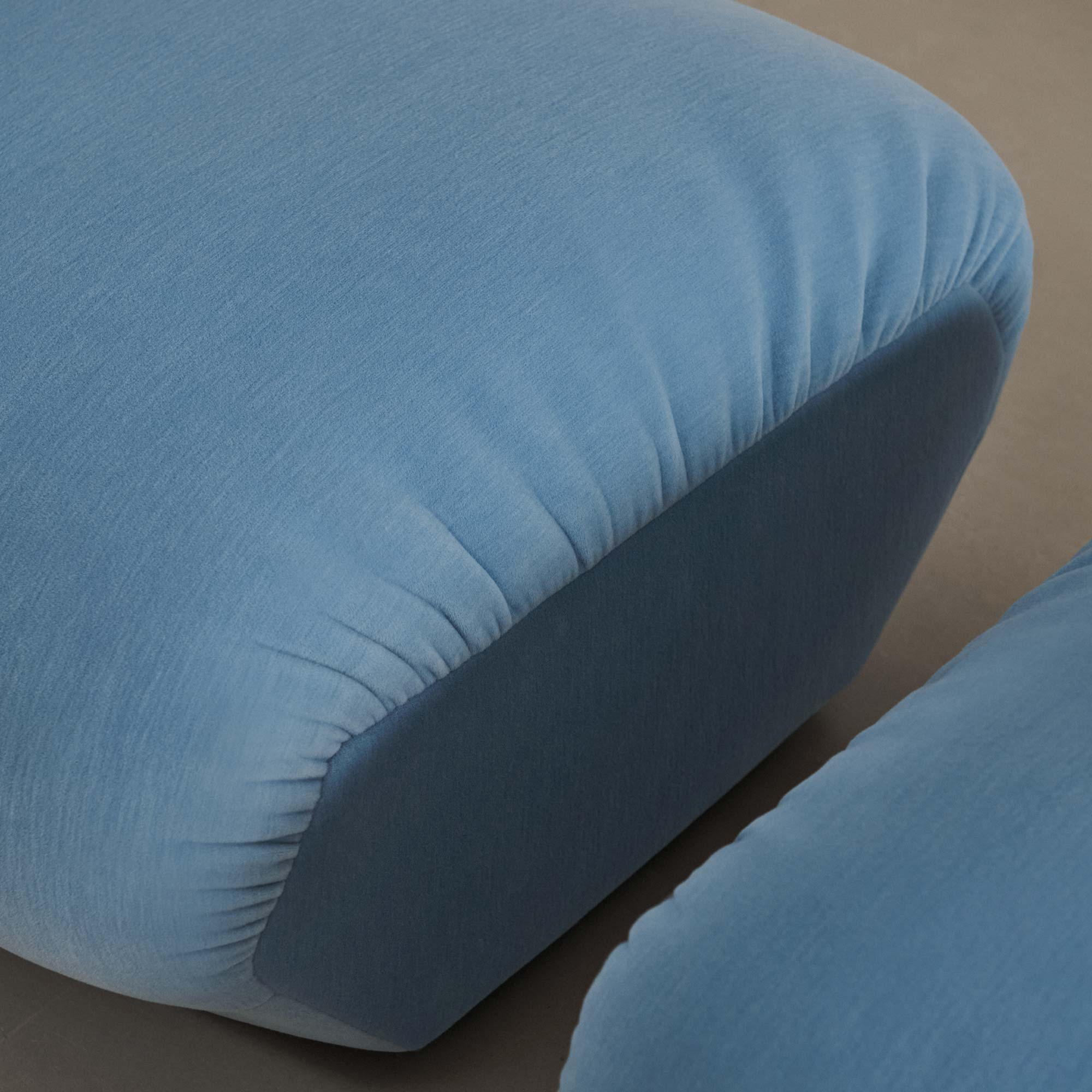 Hi Lo AV56 Ottoman