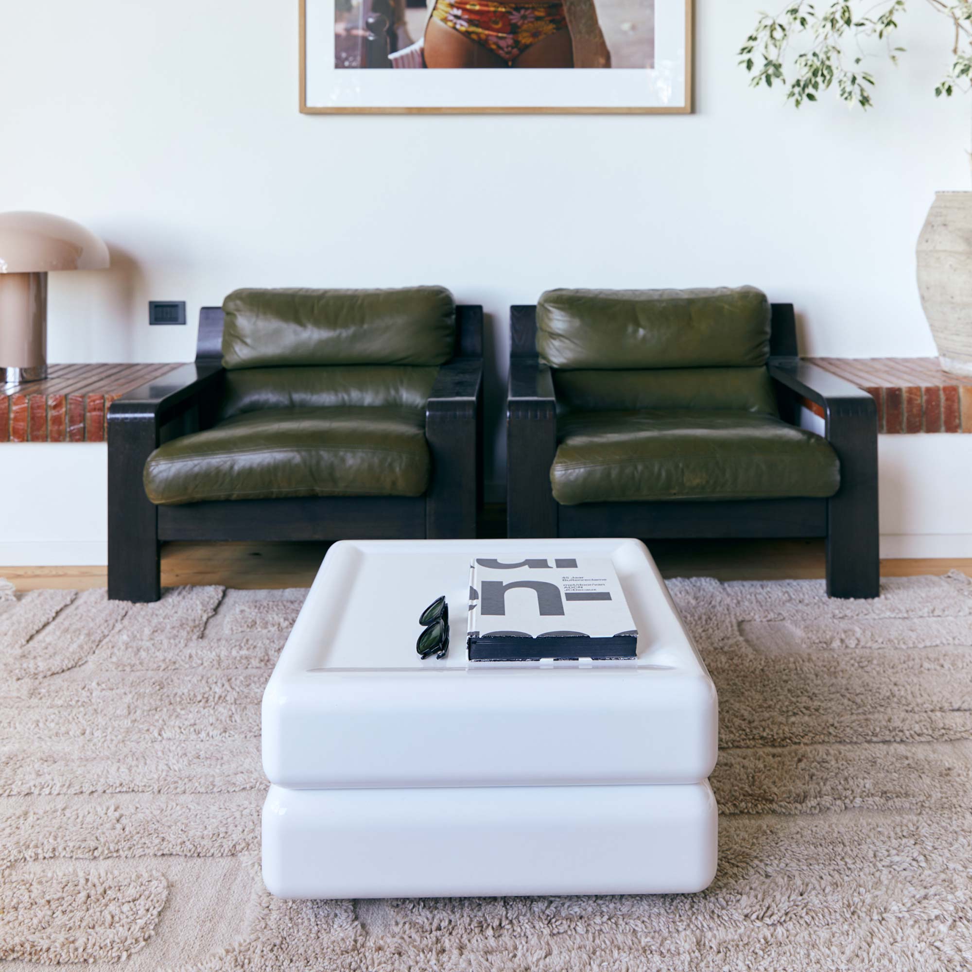 Space Coffee Table White Beistelltisch