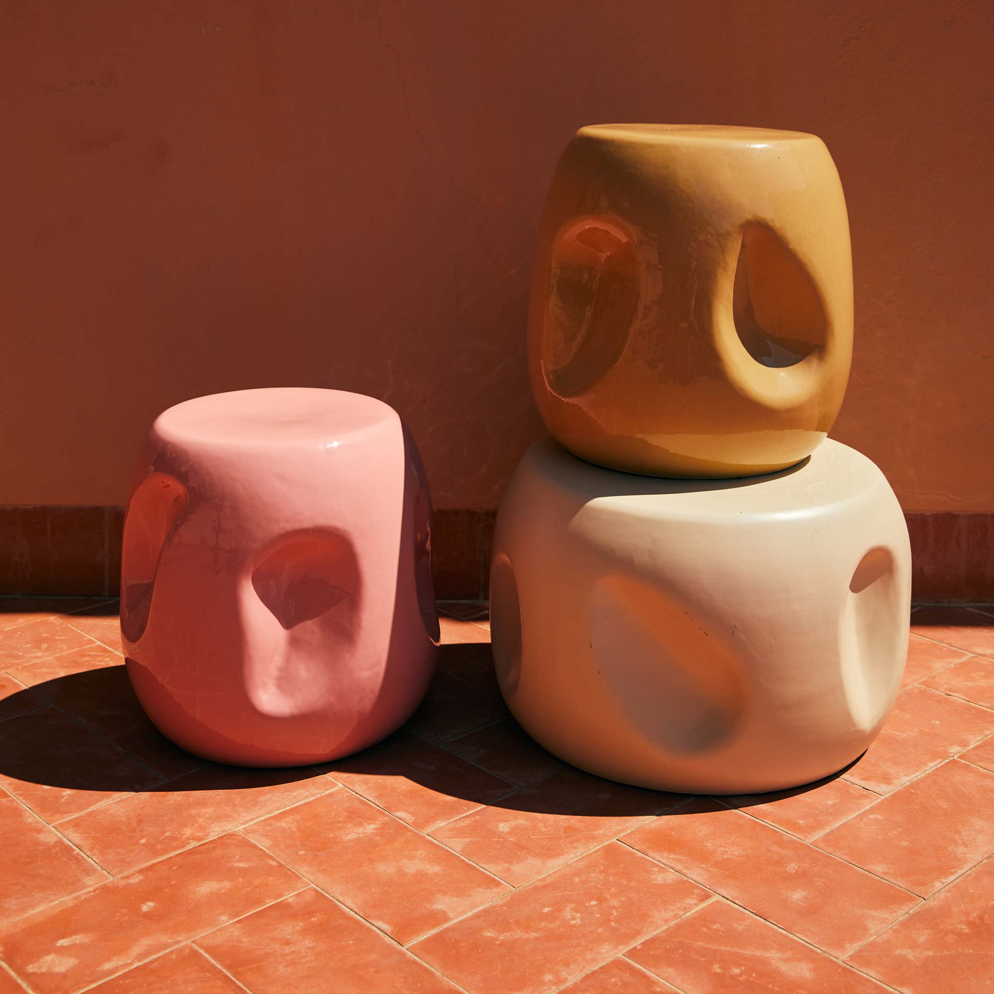 Currents Ceramic Side Table Sand Beistelltisch