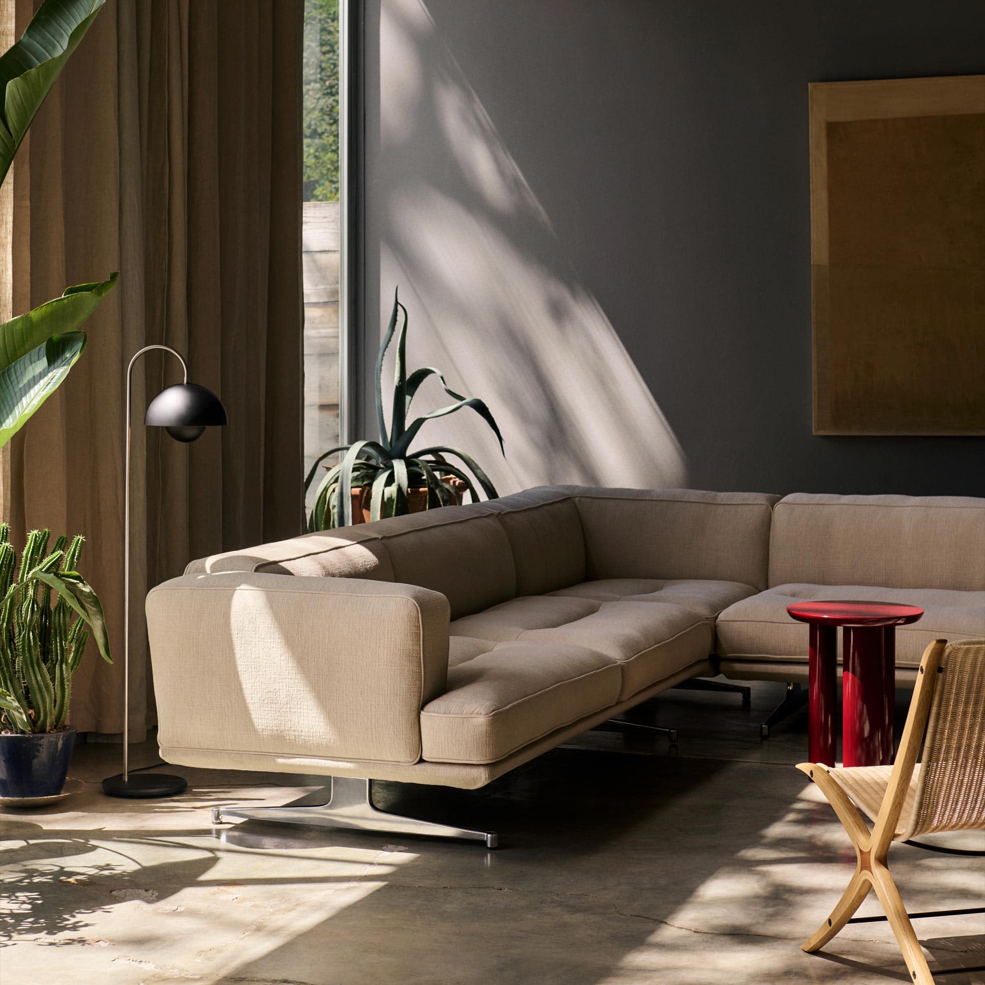 Flowerpot VP12 Stehleuchte