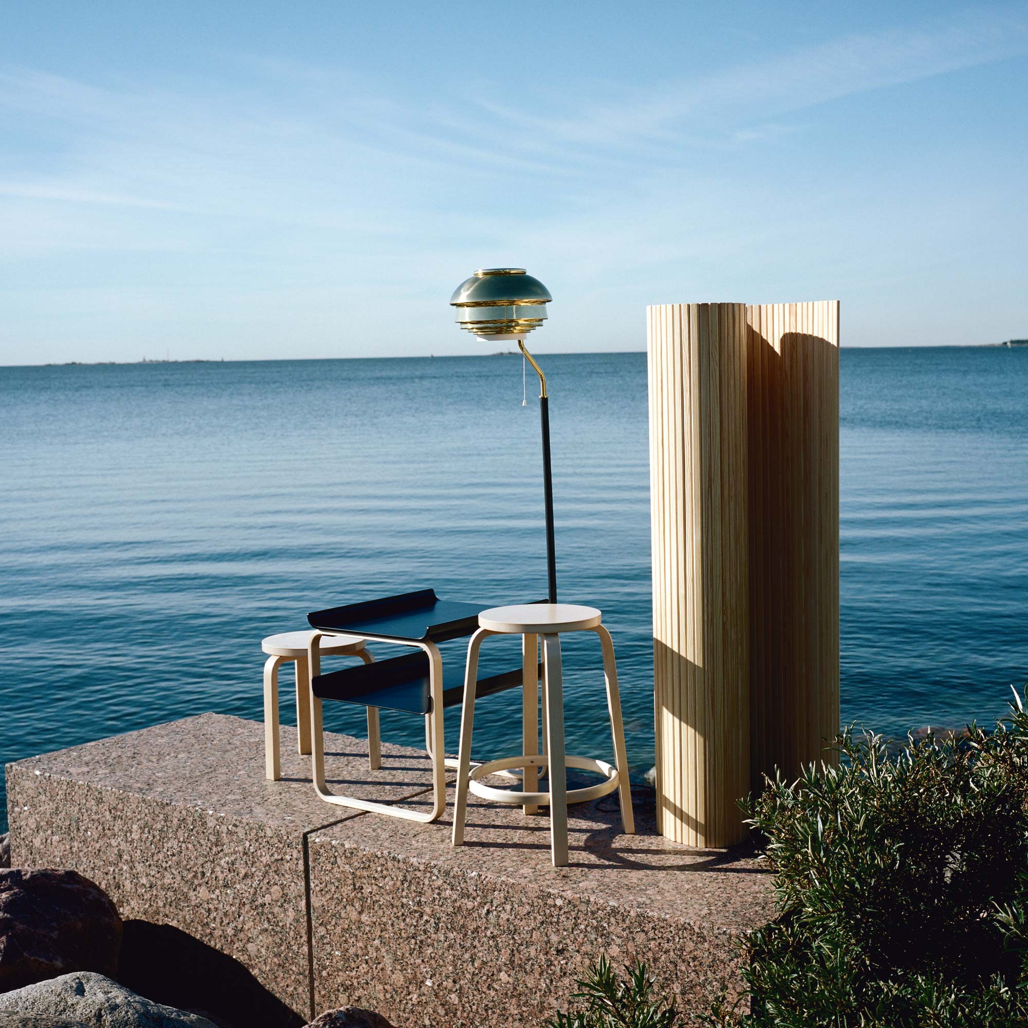 Side Table 915 Beistelltisch