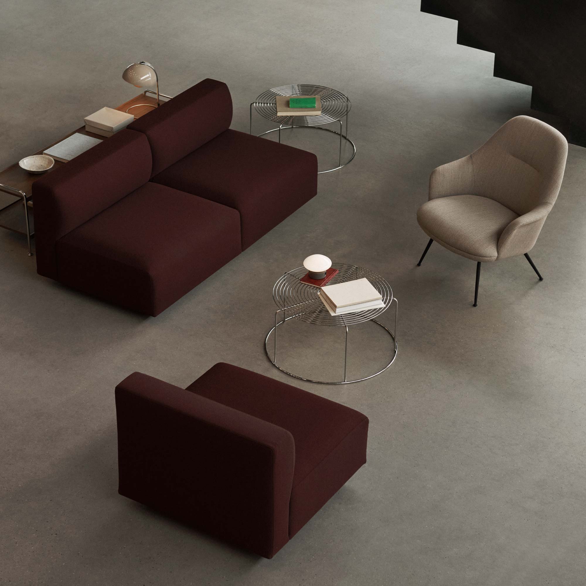 Rely HW140 Lounge Chair