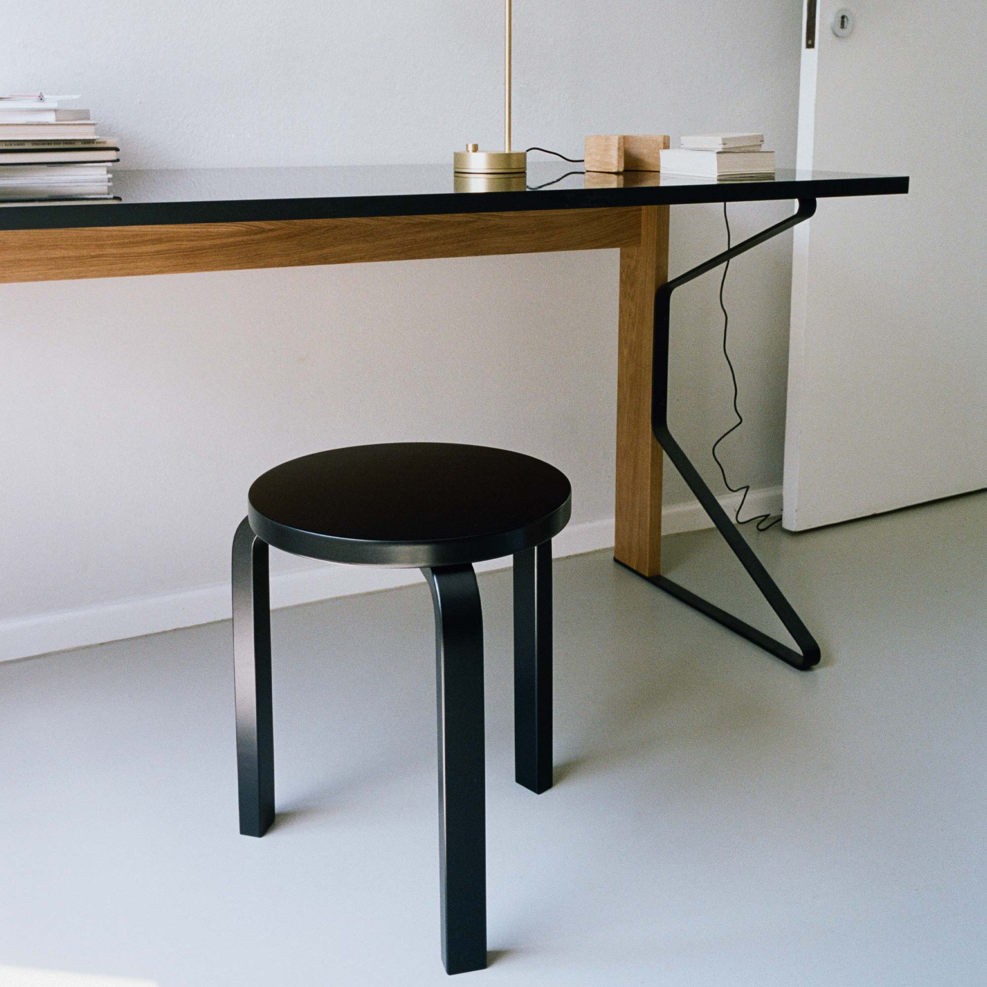 Stool 60 Hocker