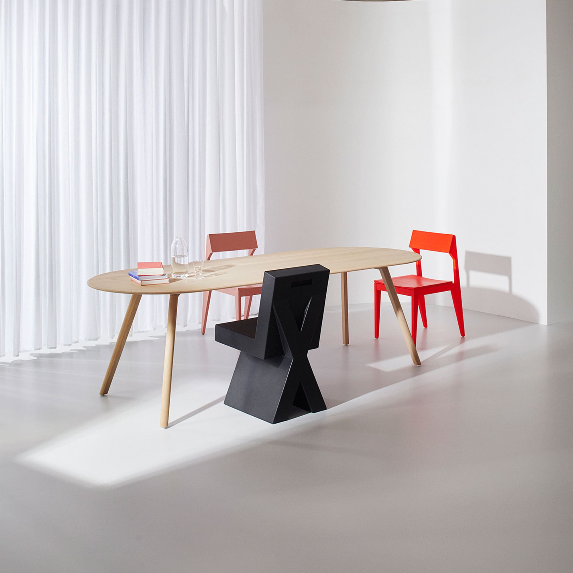 Meyer Tisch elliptisch