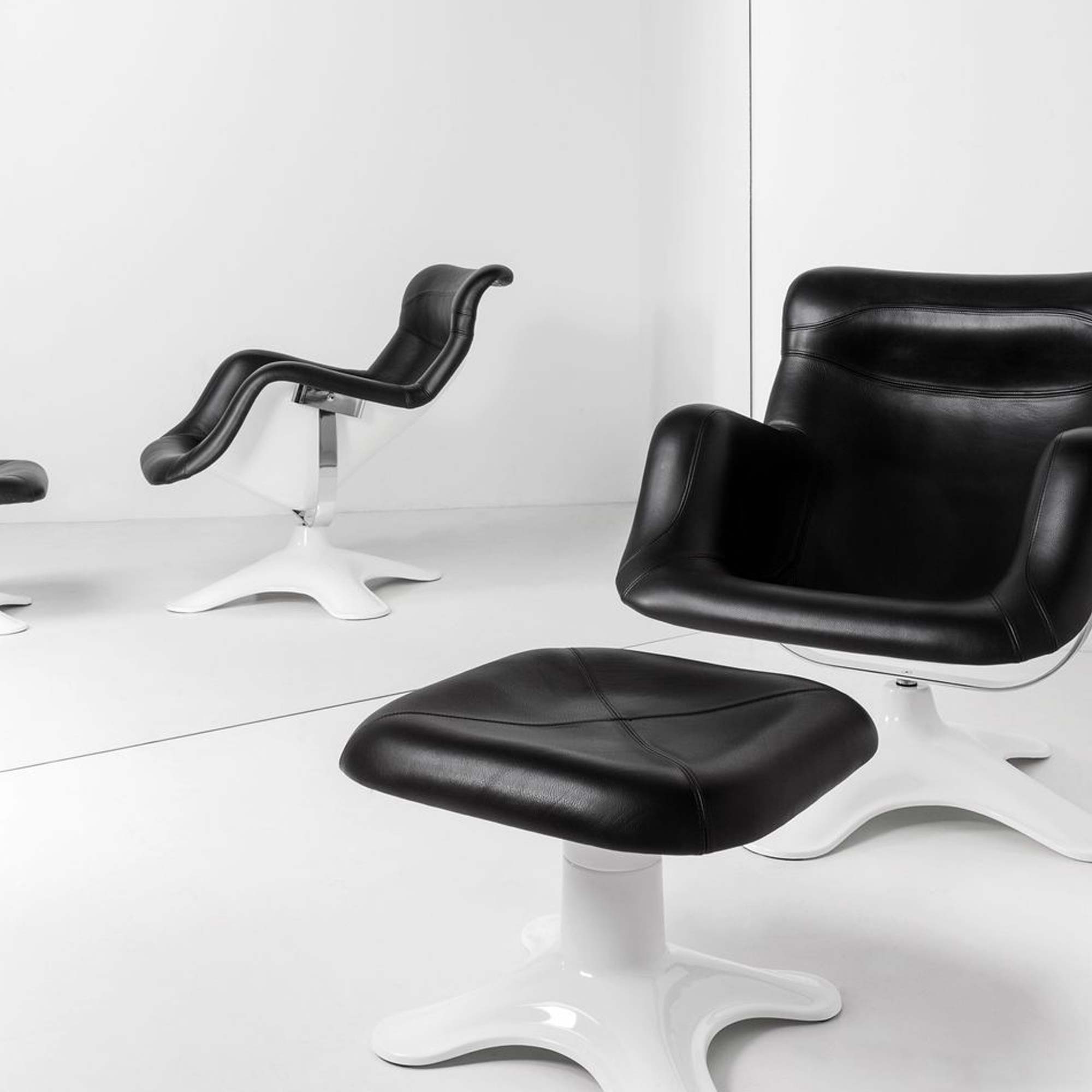 Karuselli Lounge Chair & Ottoman