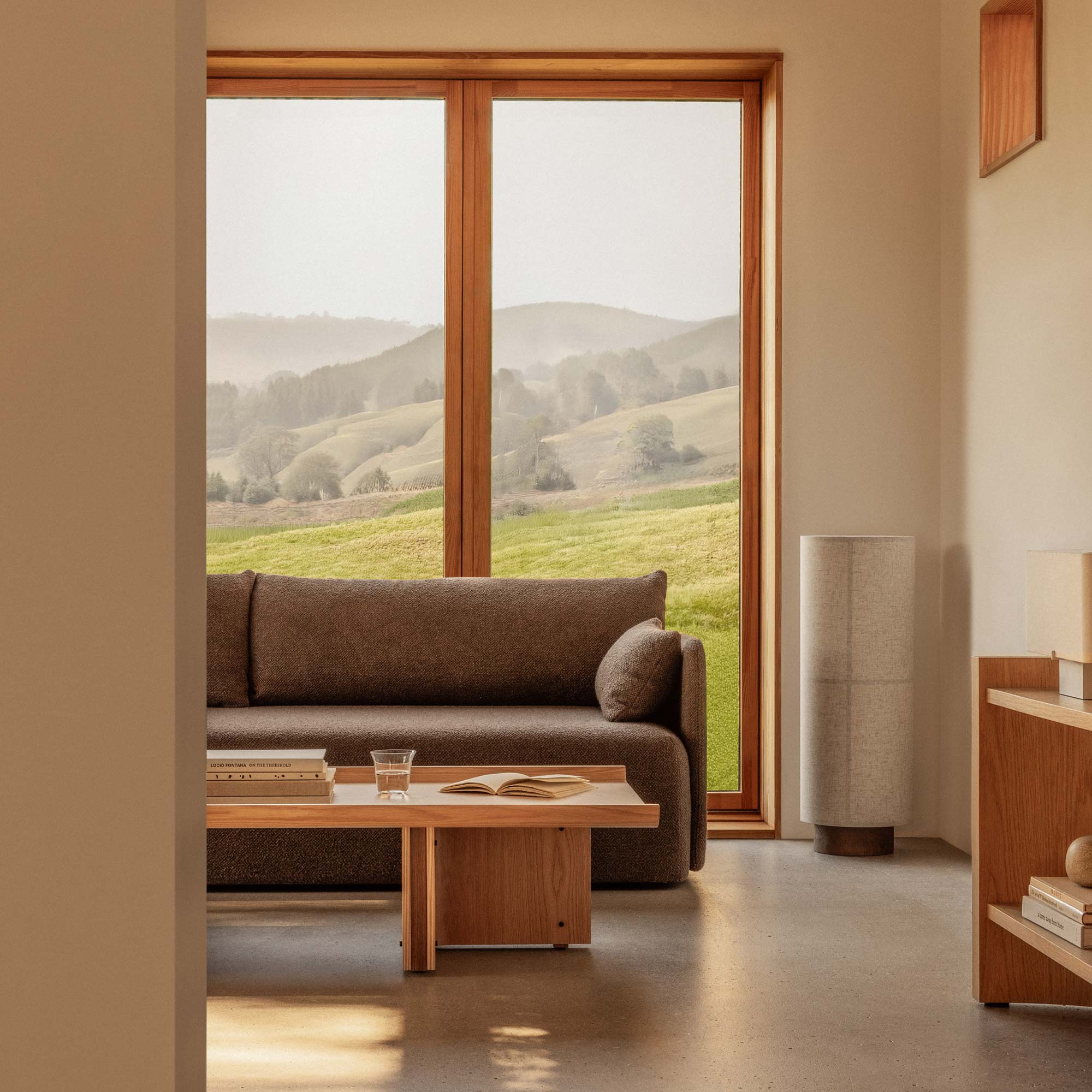 Conrad Lounge Table Beistelltisch