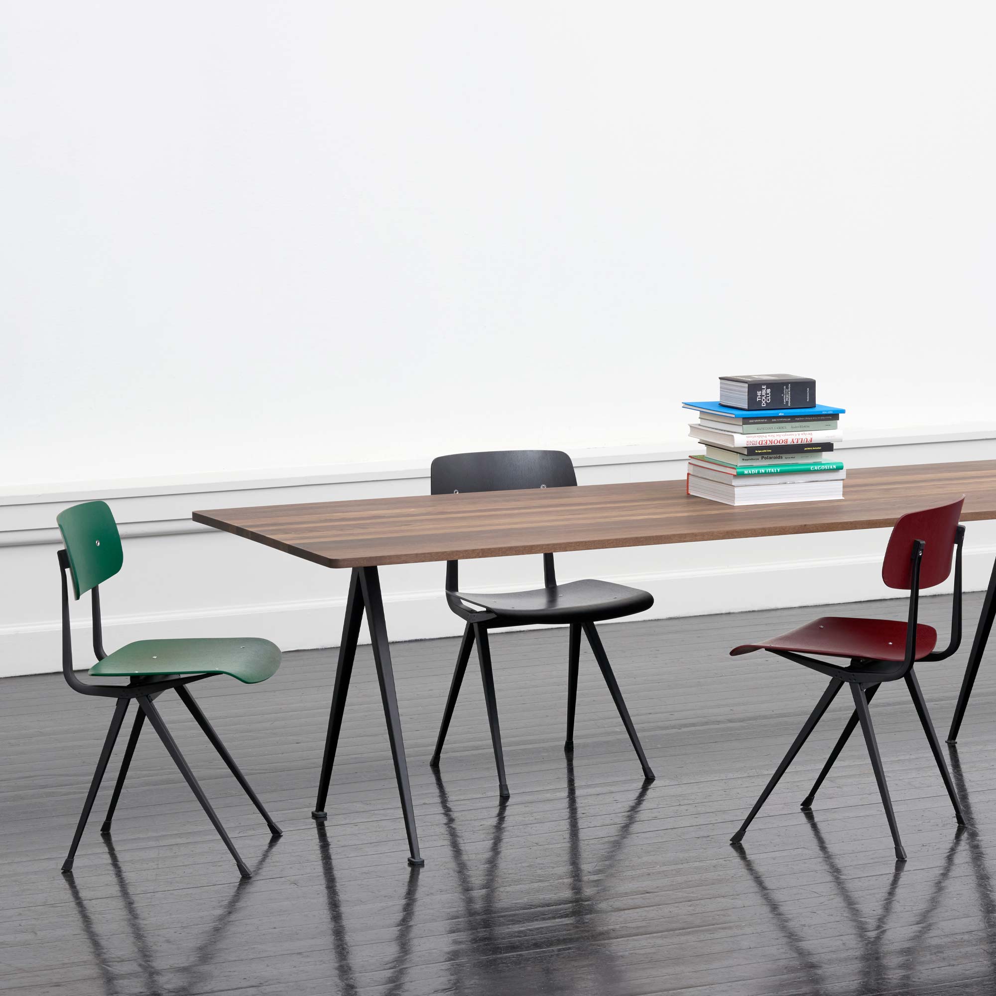 Pyramid 02 Table Tisch