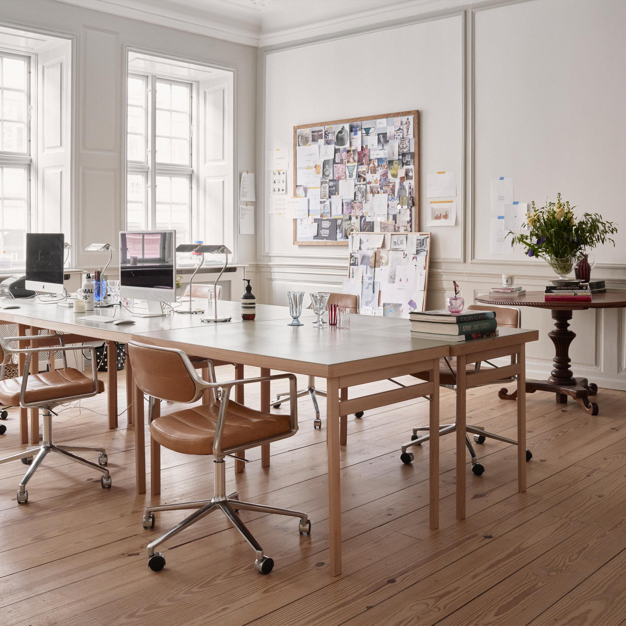 Vipp 453+ Swivel Chair Bürostuhl